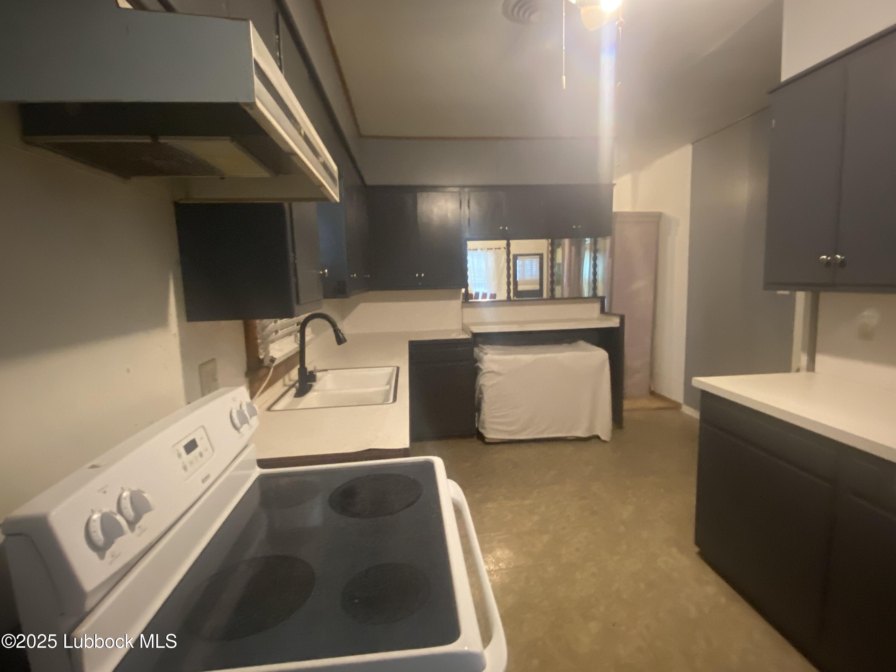 511 Trumbull Avenue Property Photo 19