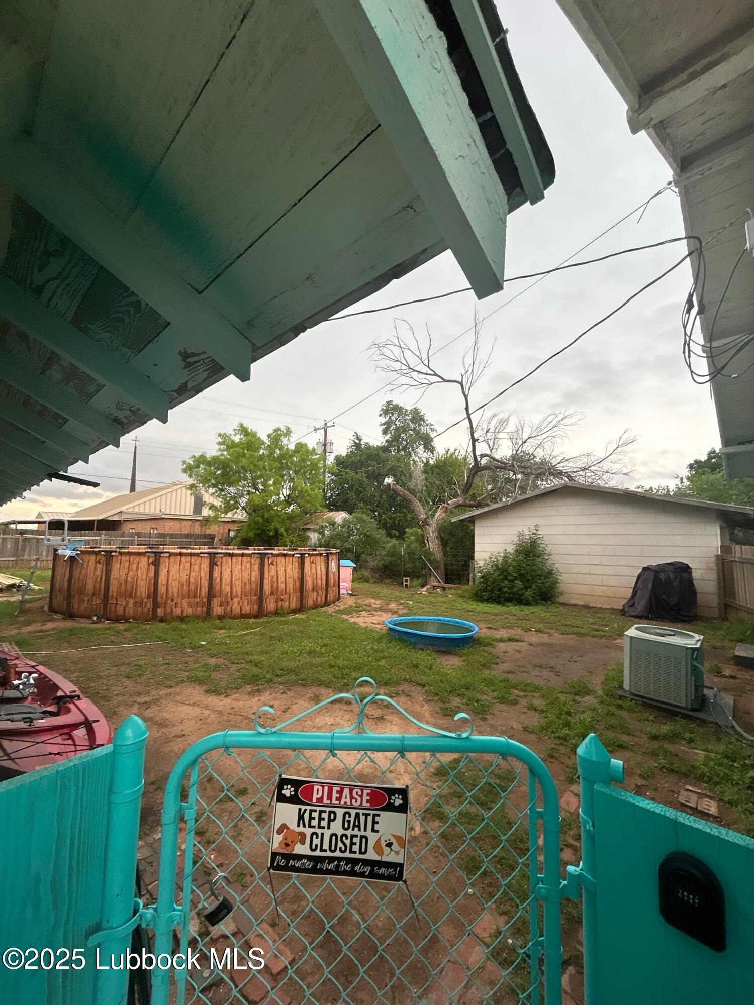 511 Trumbull Avenue Property Photo 31