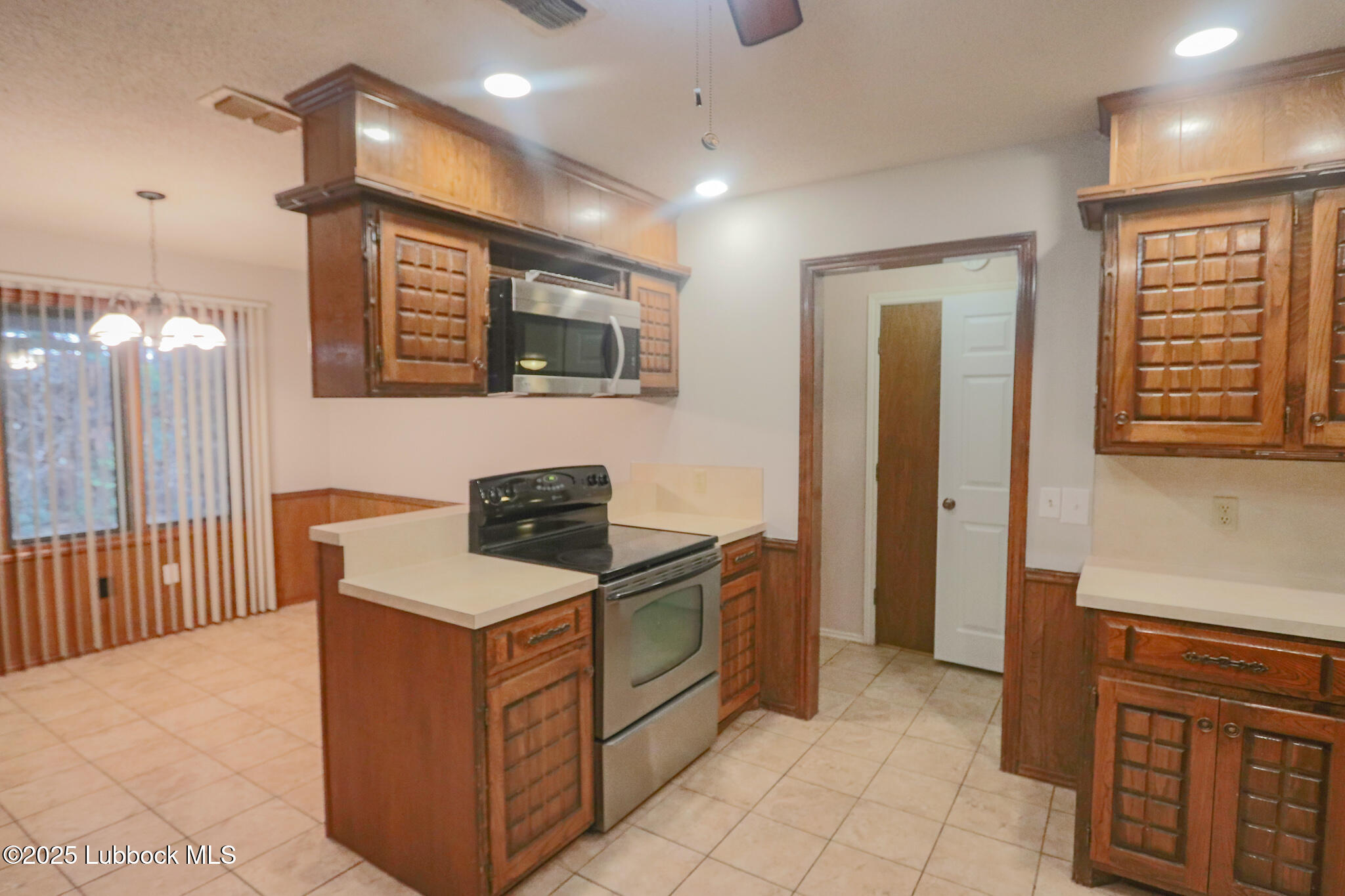 7002 Hartford Avenue Property Photo 17