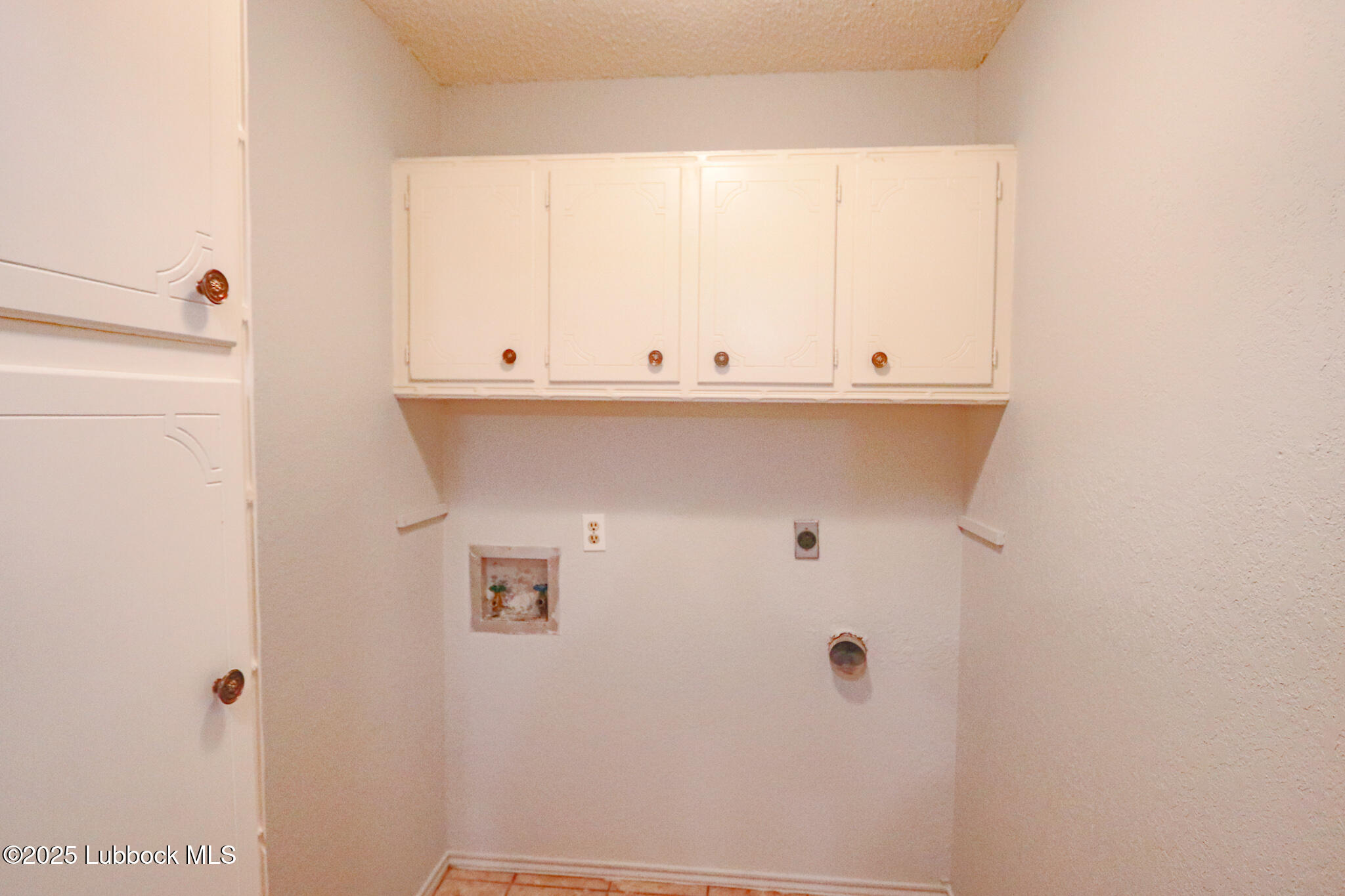 7002 Hartford Avenue Property Photo 22