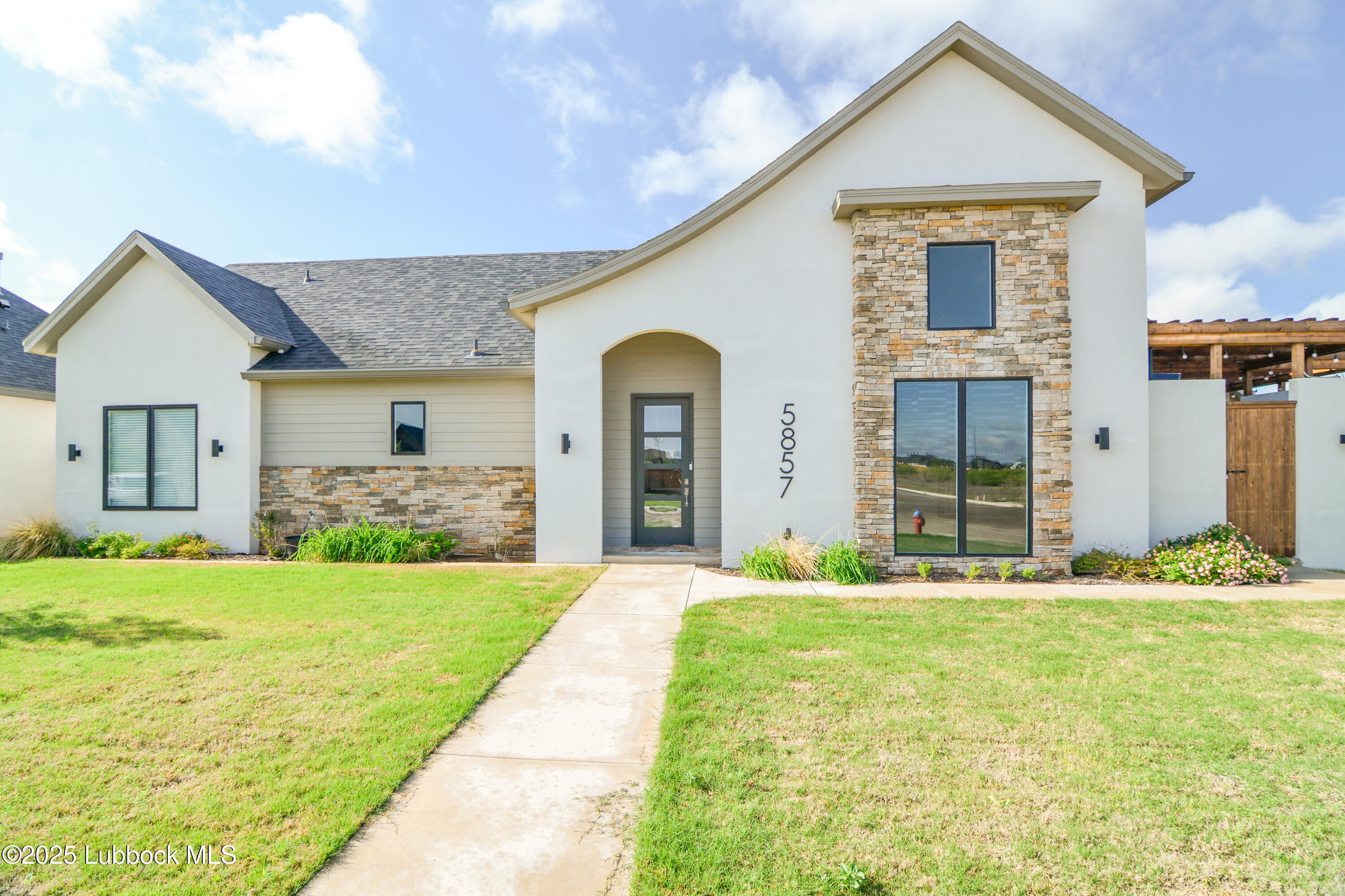 5857 111th Street Property Photo 1