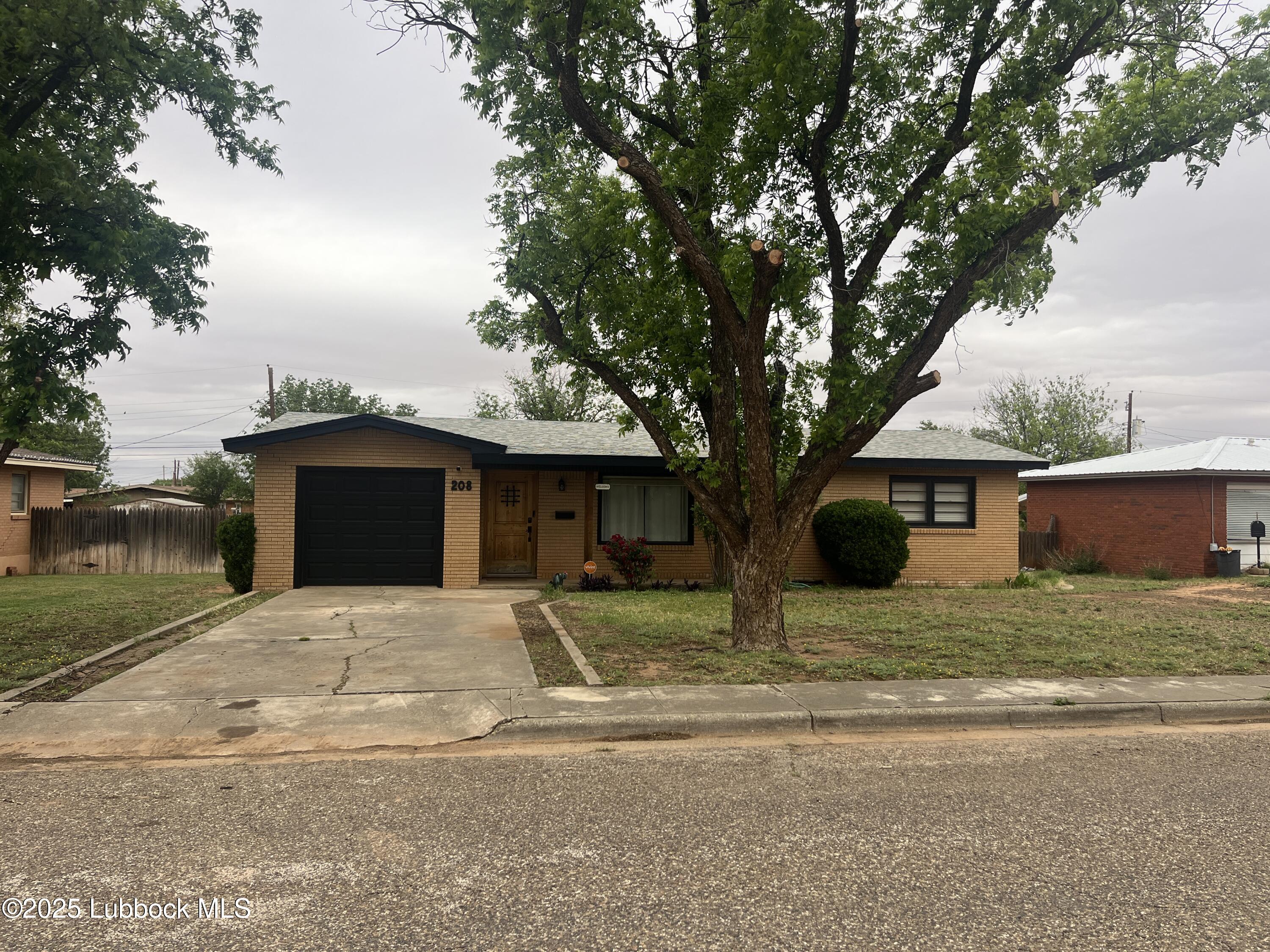 208 N 21st Street Property Photo 1