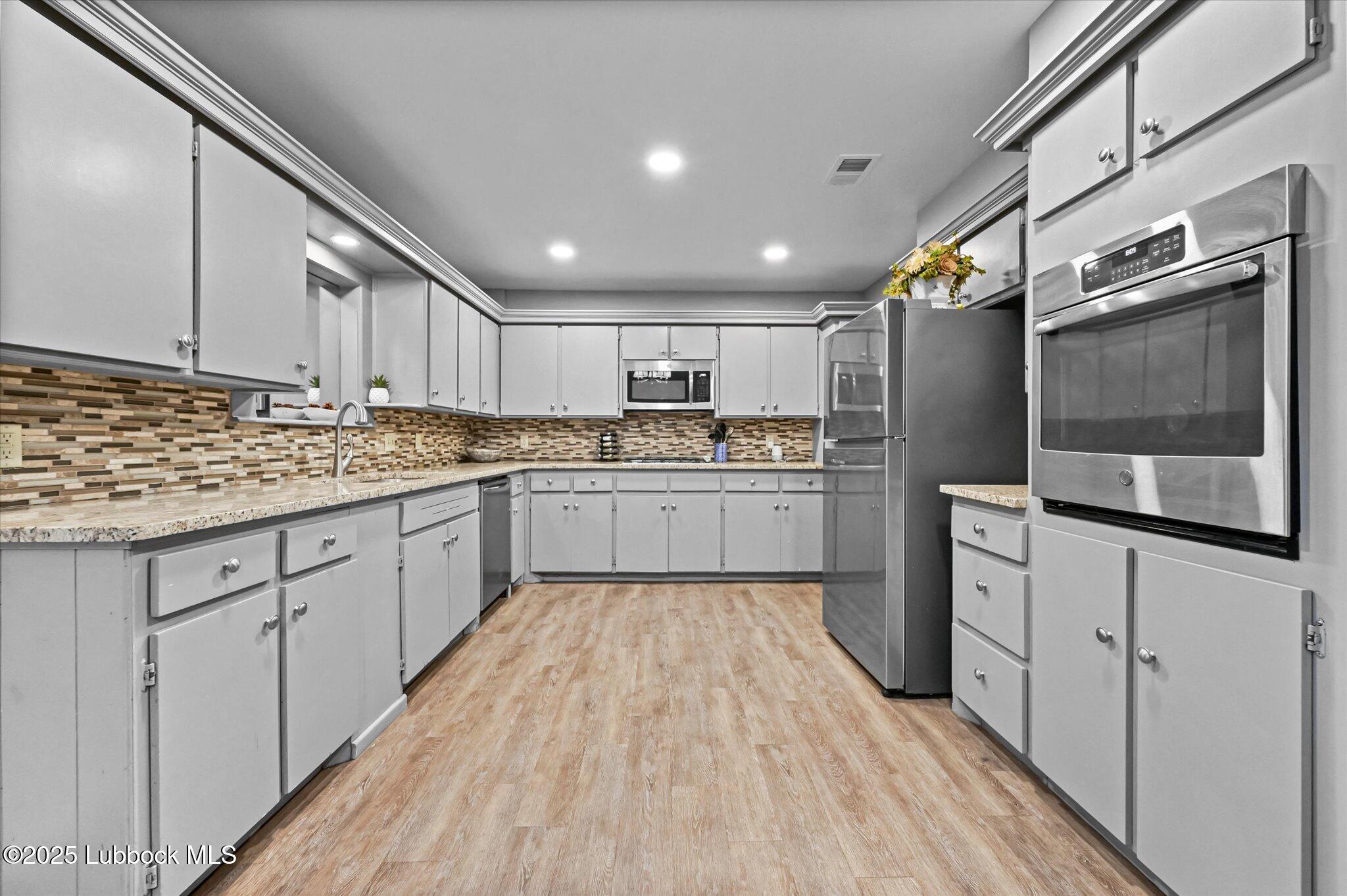 4814 62nd Street Property Photo 4