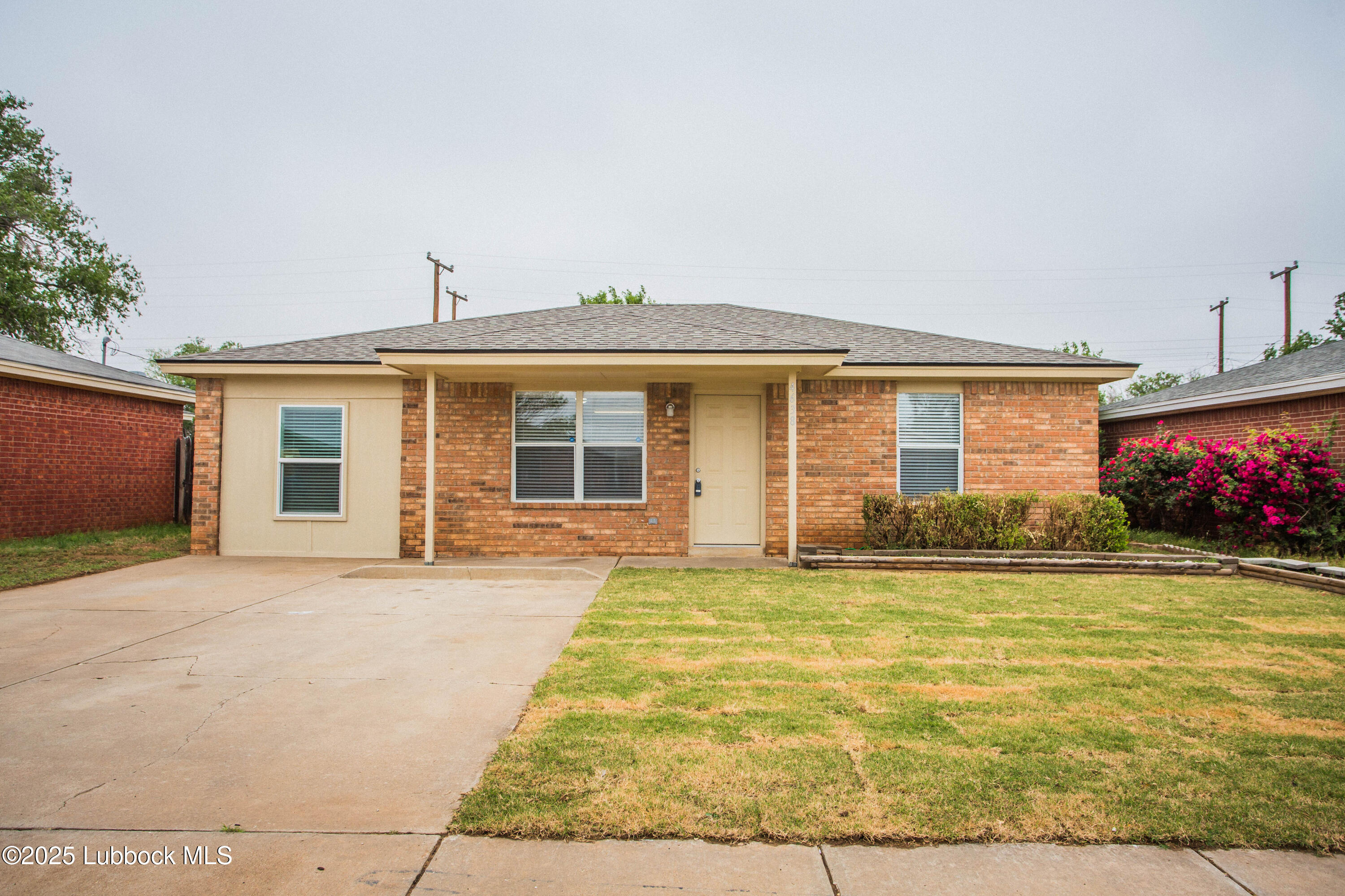 4638 Fordham Street Property Photo