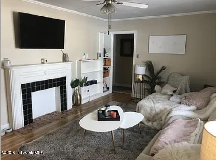 2909 Canton Avenue Property Photo 1