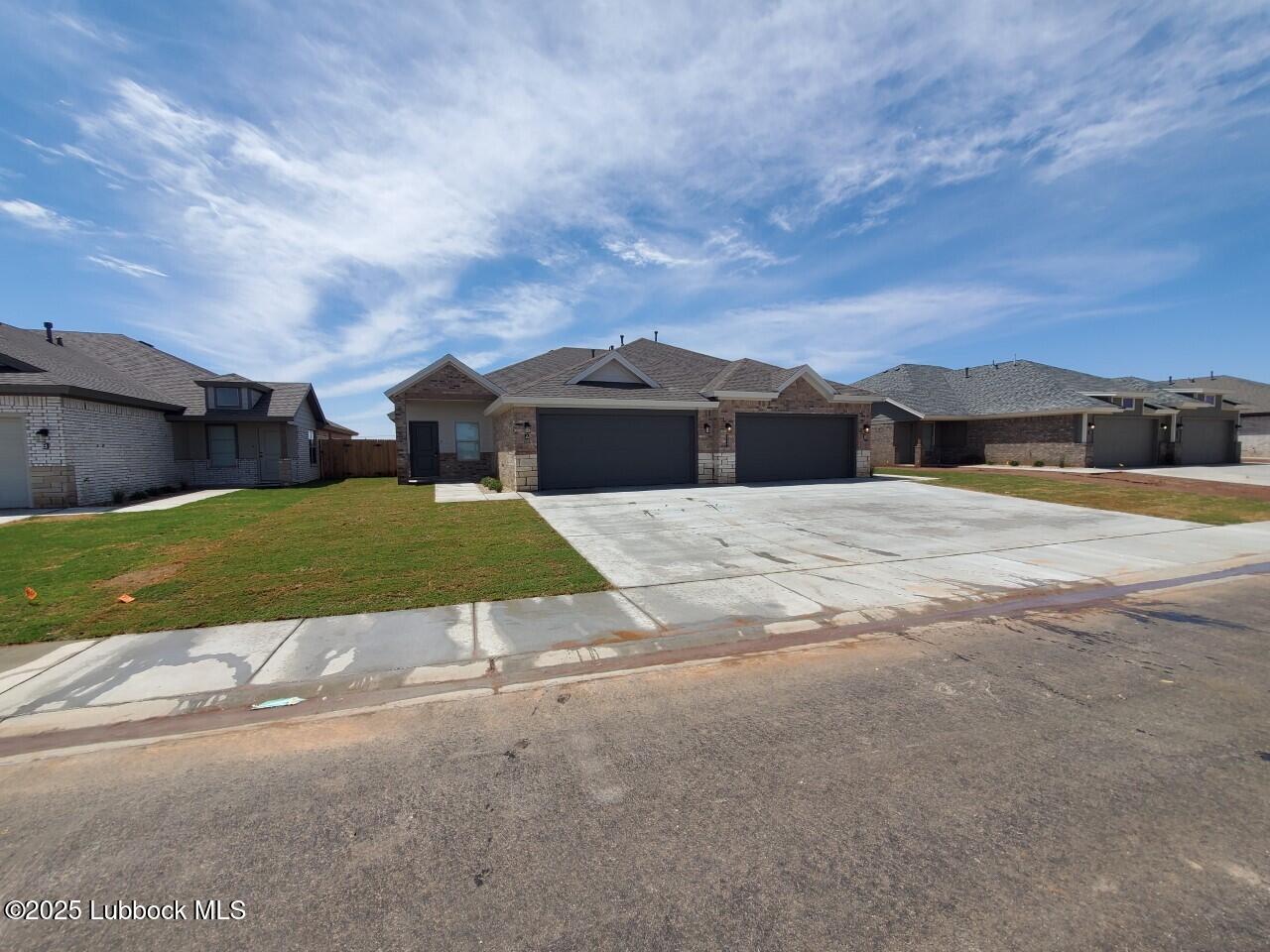 5521 121st Street, A Property Photo 1