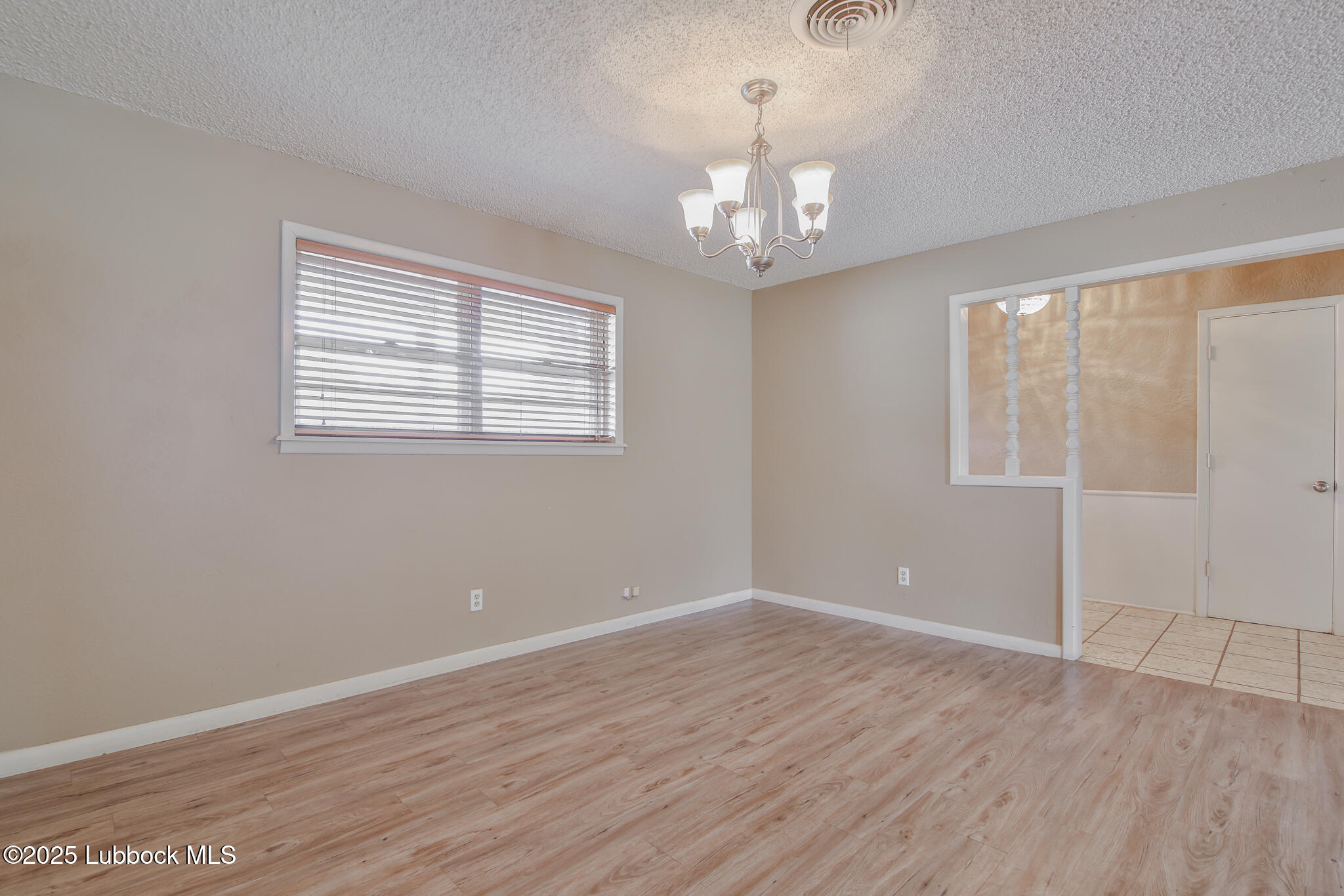 210 Redwood Lane Property Photo 6