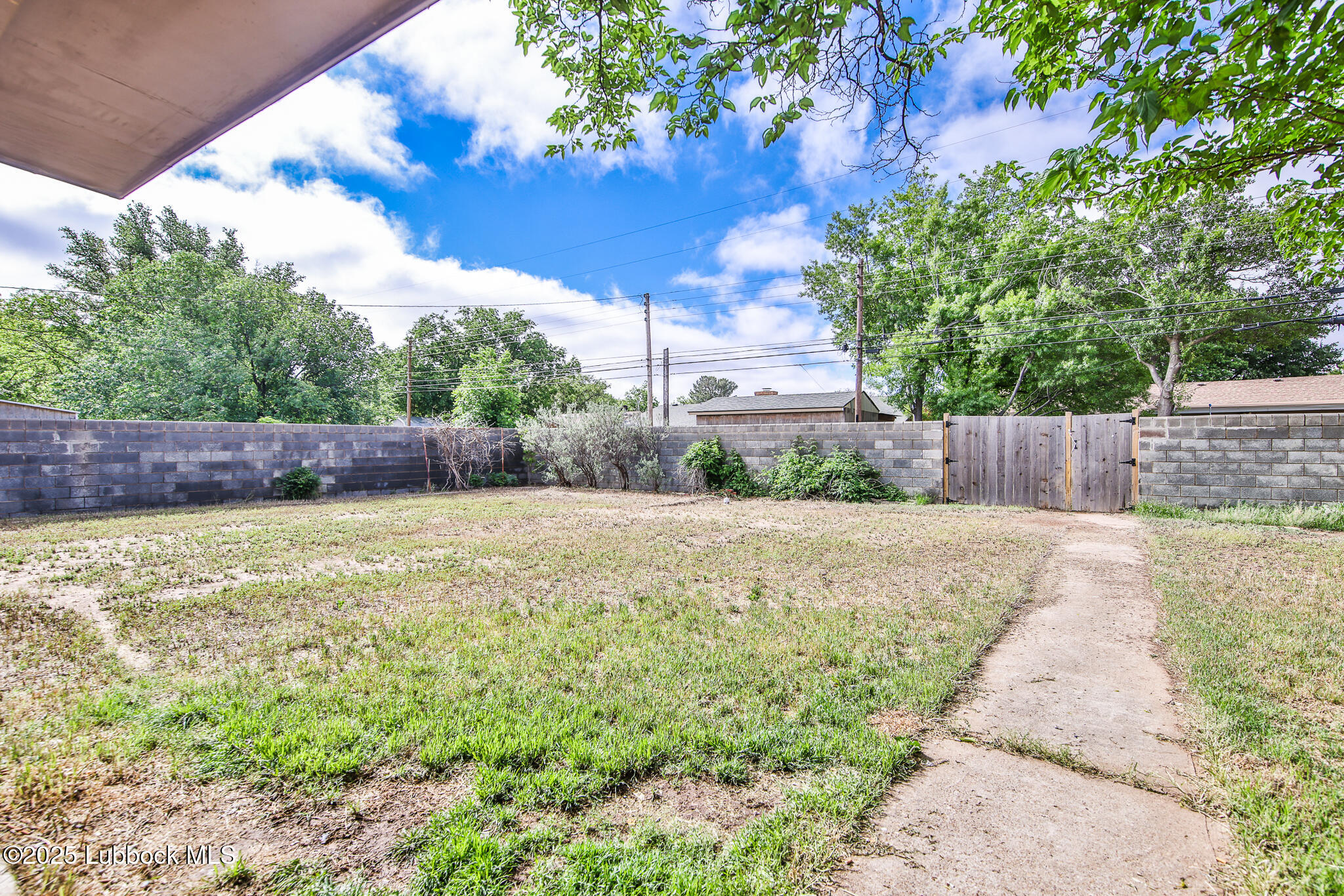 210 Redwood Lane Property Photo 41