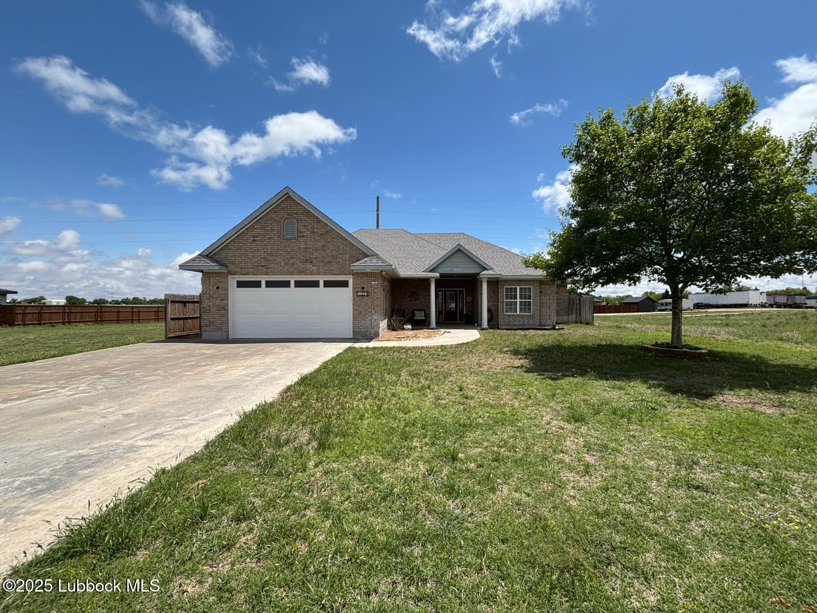 1107 W Ave J Property Photo 1