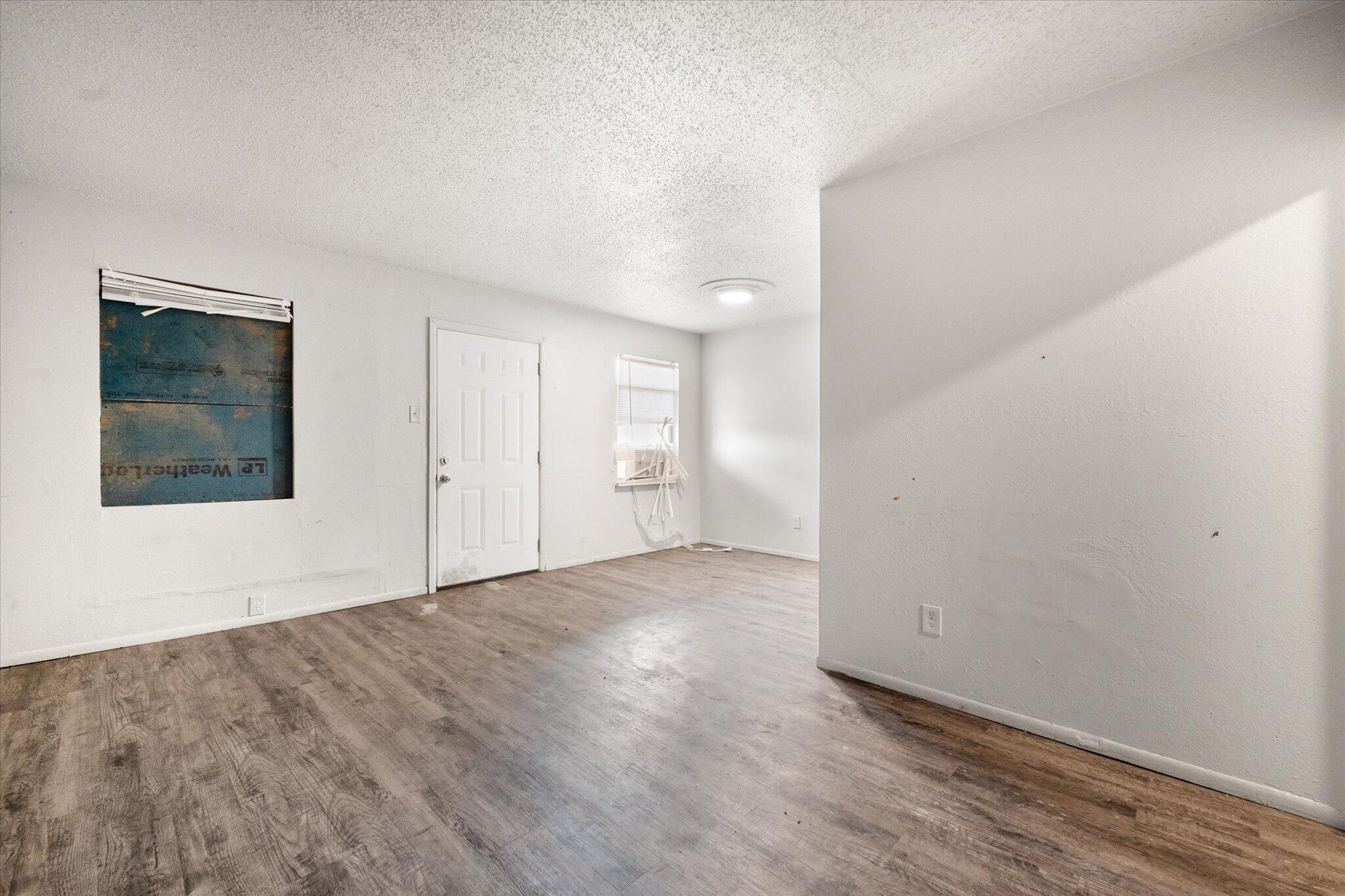 6505 Avenue Q Property Photo 8