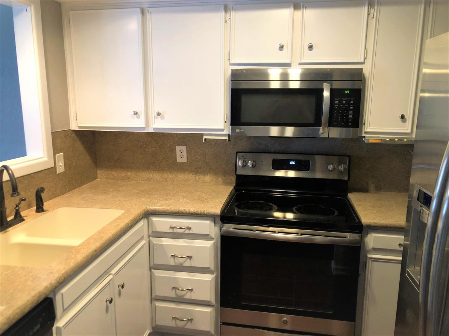 5712 38th Street Property Photo 3