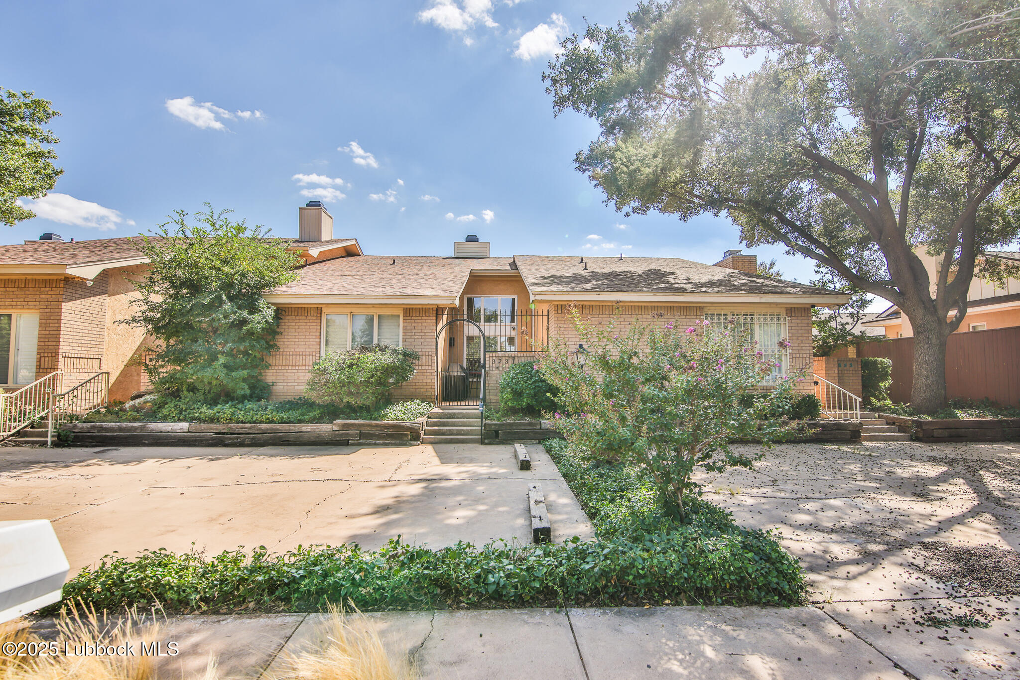 3231 64th Street Property Photo