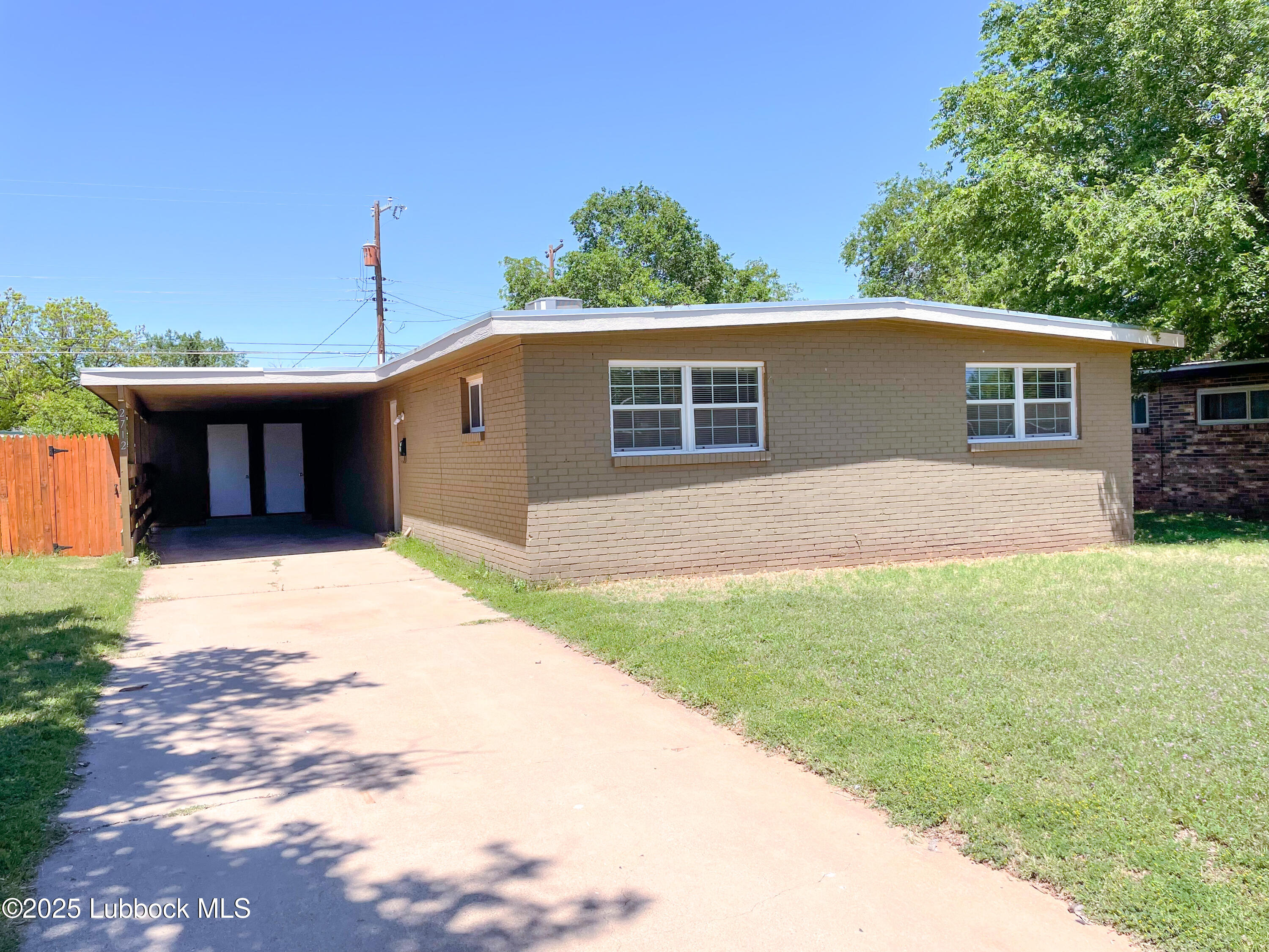 2712 65th Street Property Photo 1