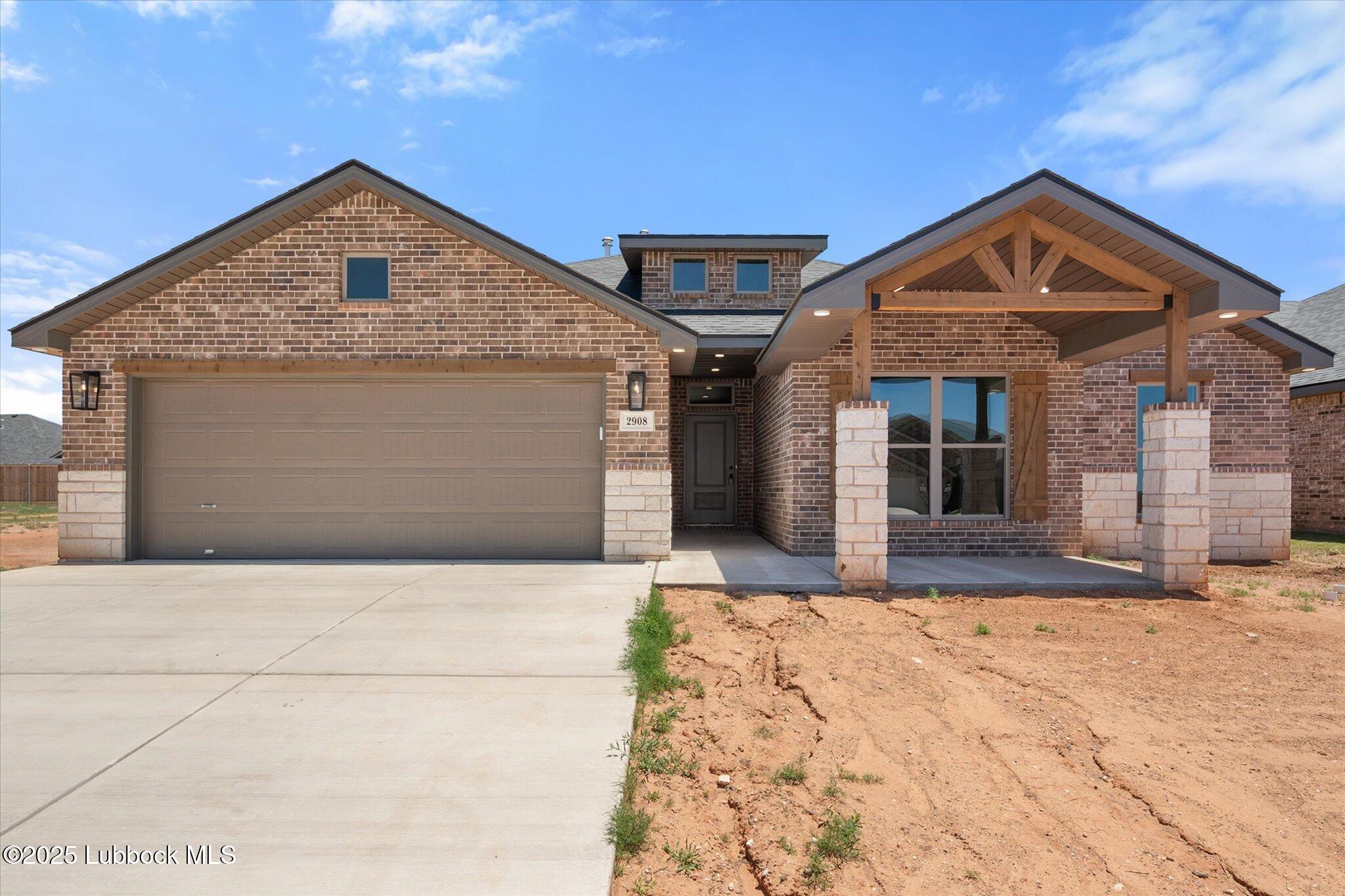 2908 Ranch Avenue Property Photo 1