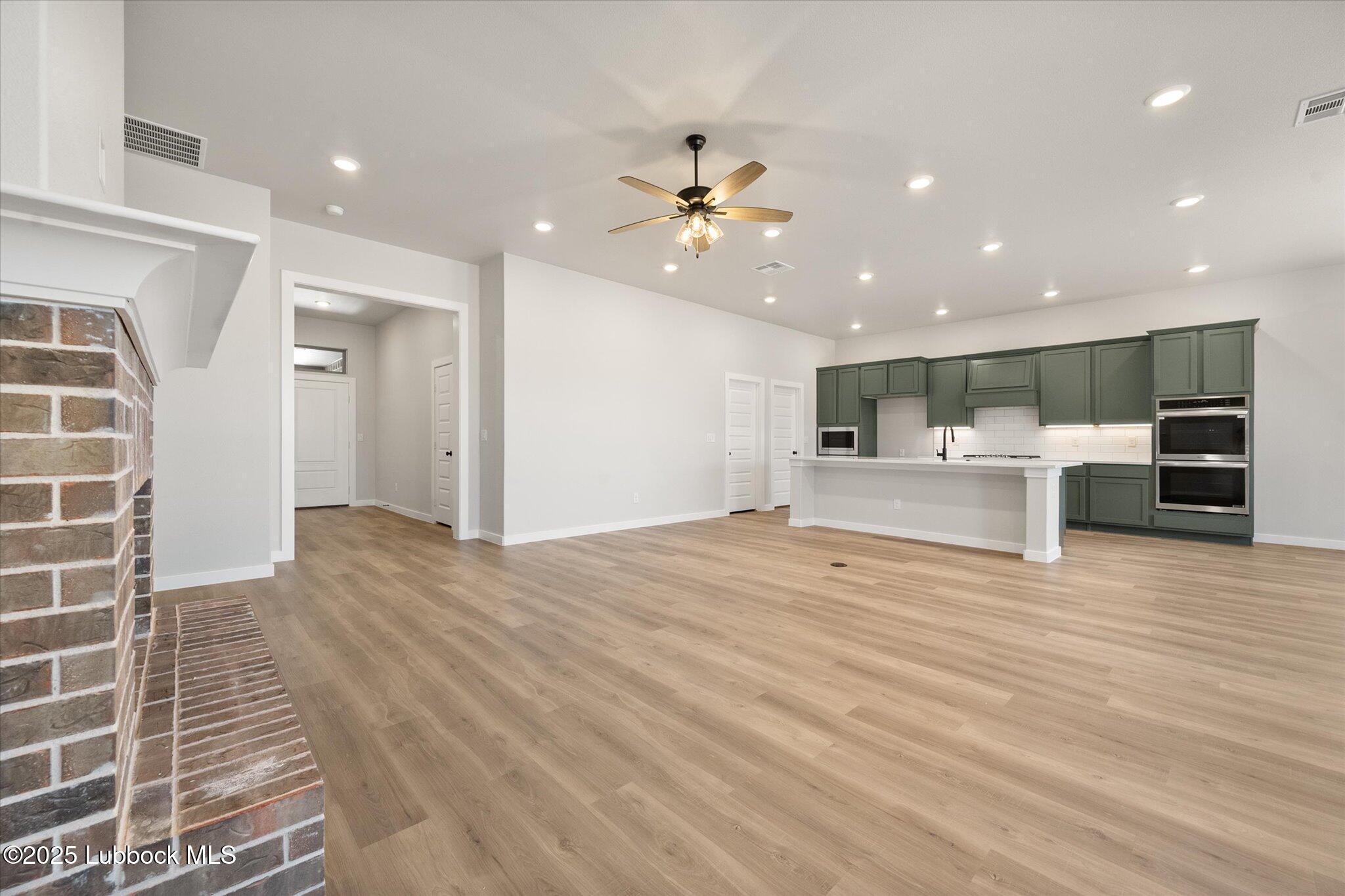 2908 Ranch Avenue Property Photo 5