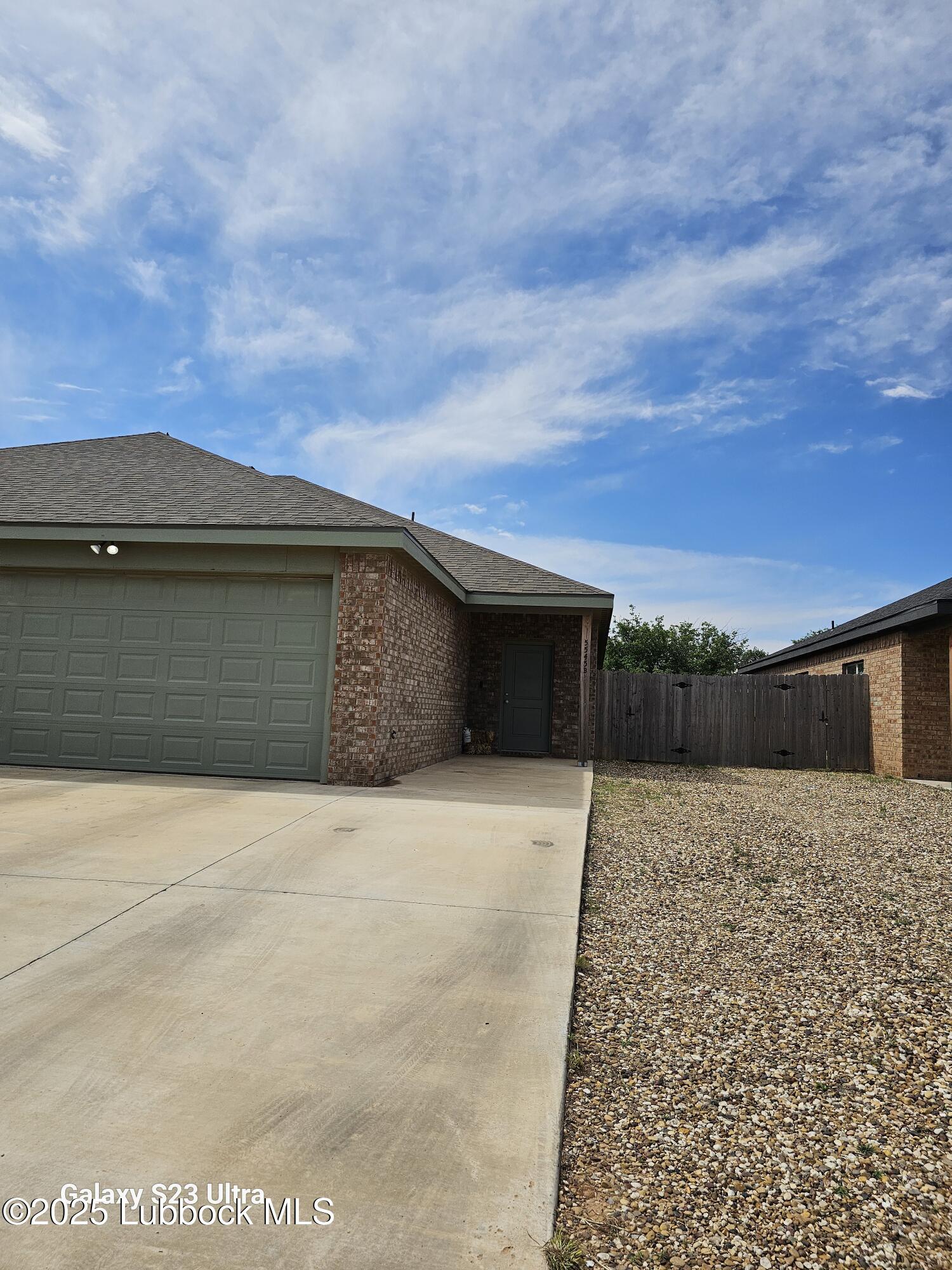 5545 Itasca Street, B Property Photo 1