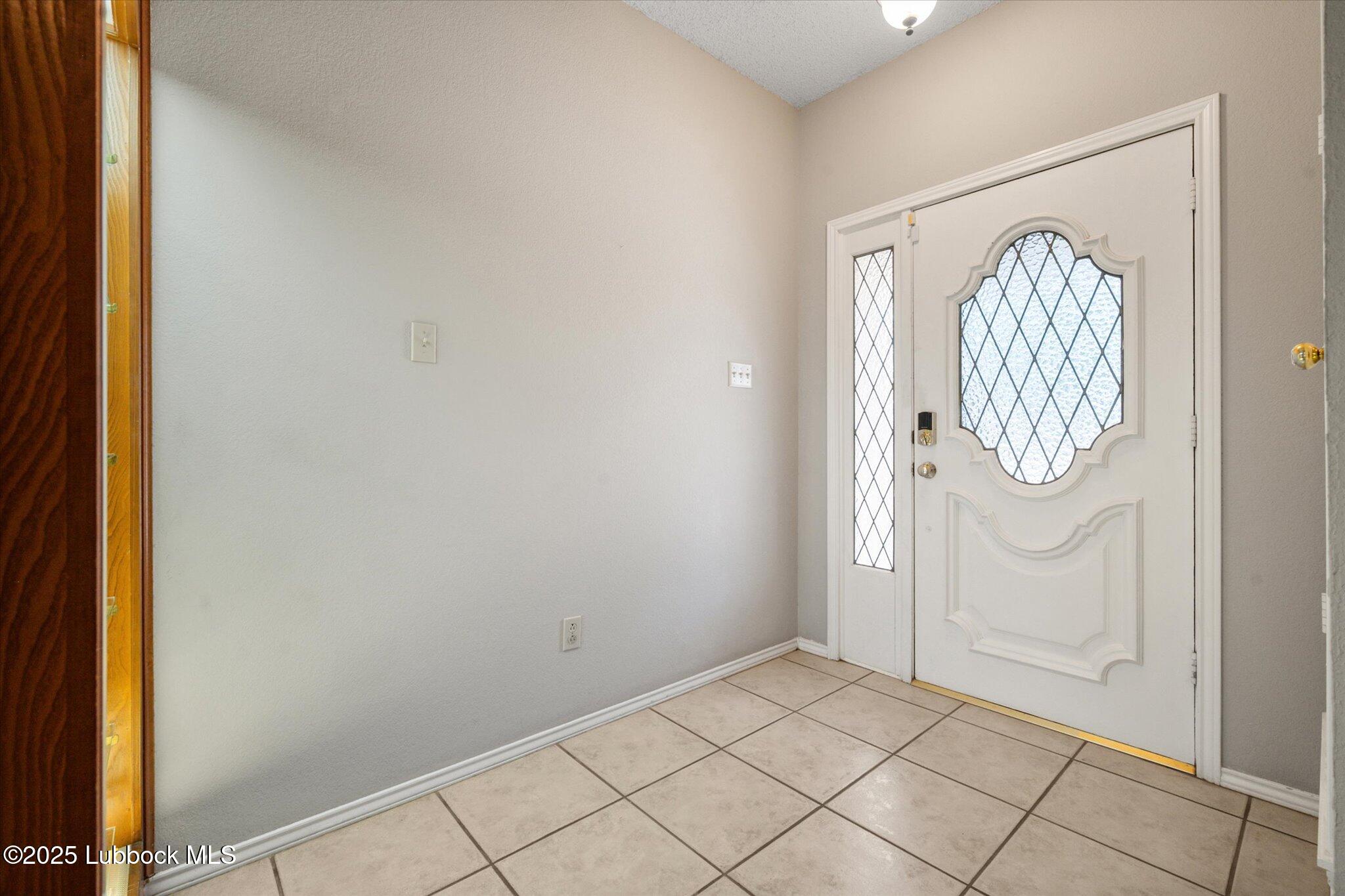 4103 87th Street Property Photo 3
