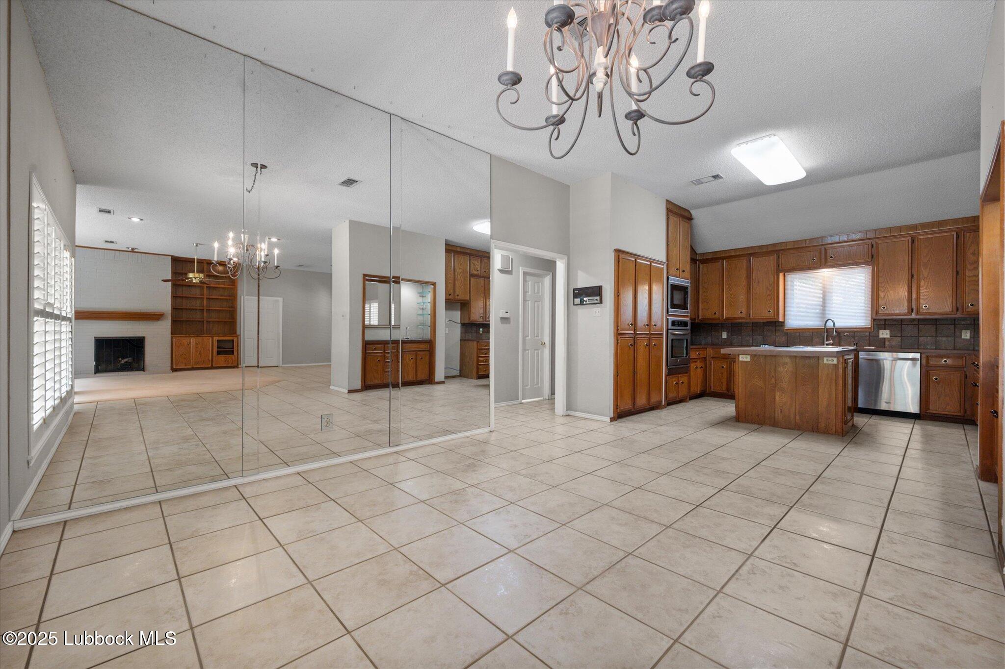 4103 87th Street Property Photo 11