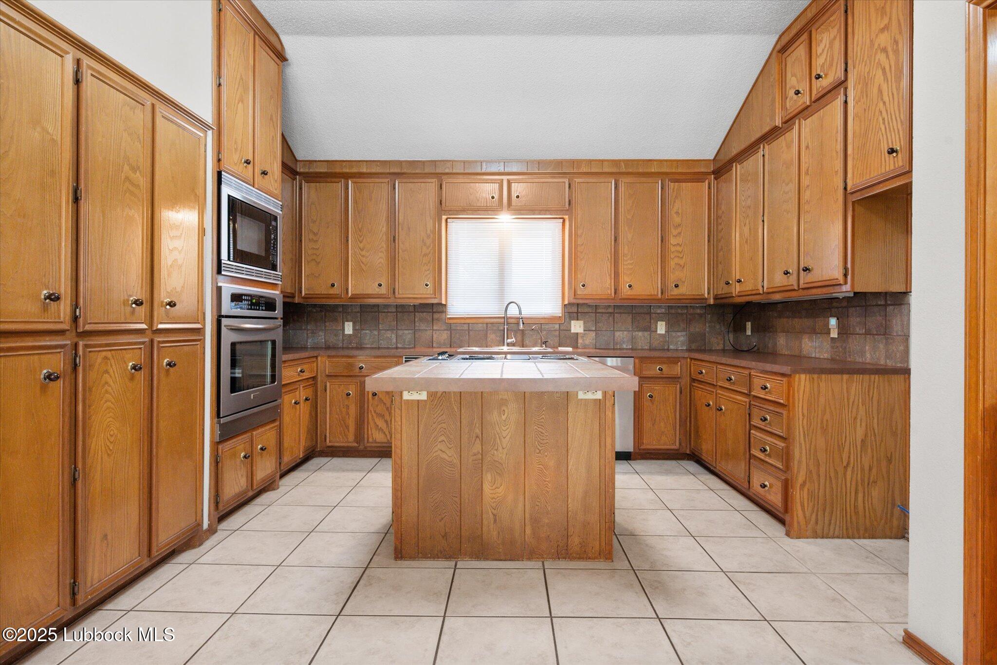 4103 87th Street Property Photo 16