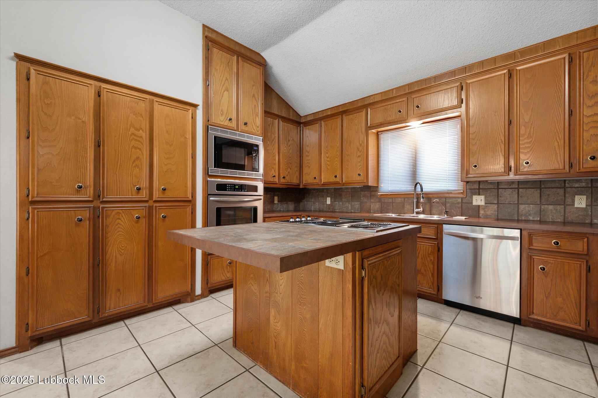 4103 87th Street Property Photo 18
