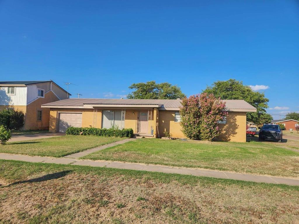 1202 Green Avenue Property Photo 1
