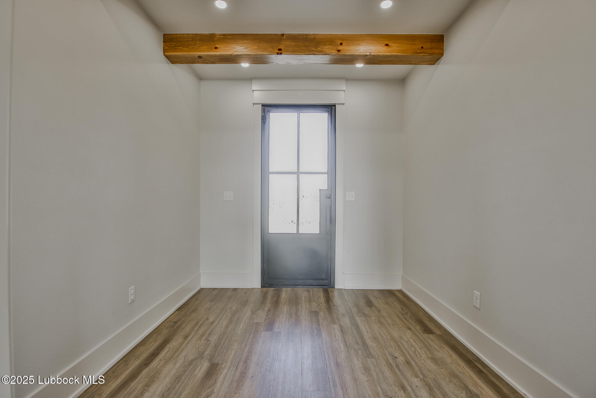 518 Avenue U Property Photo 3