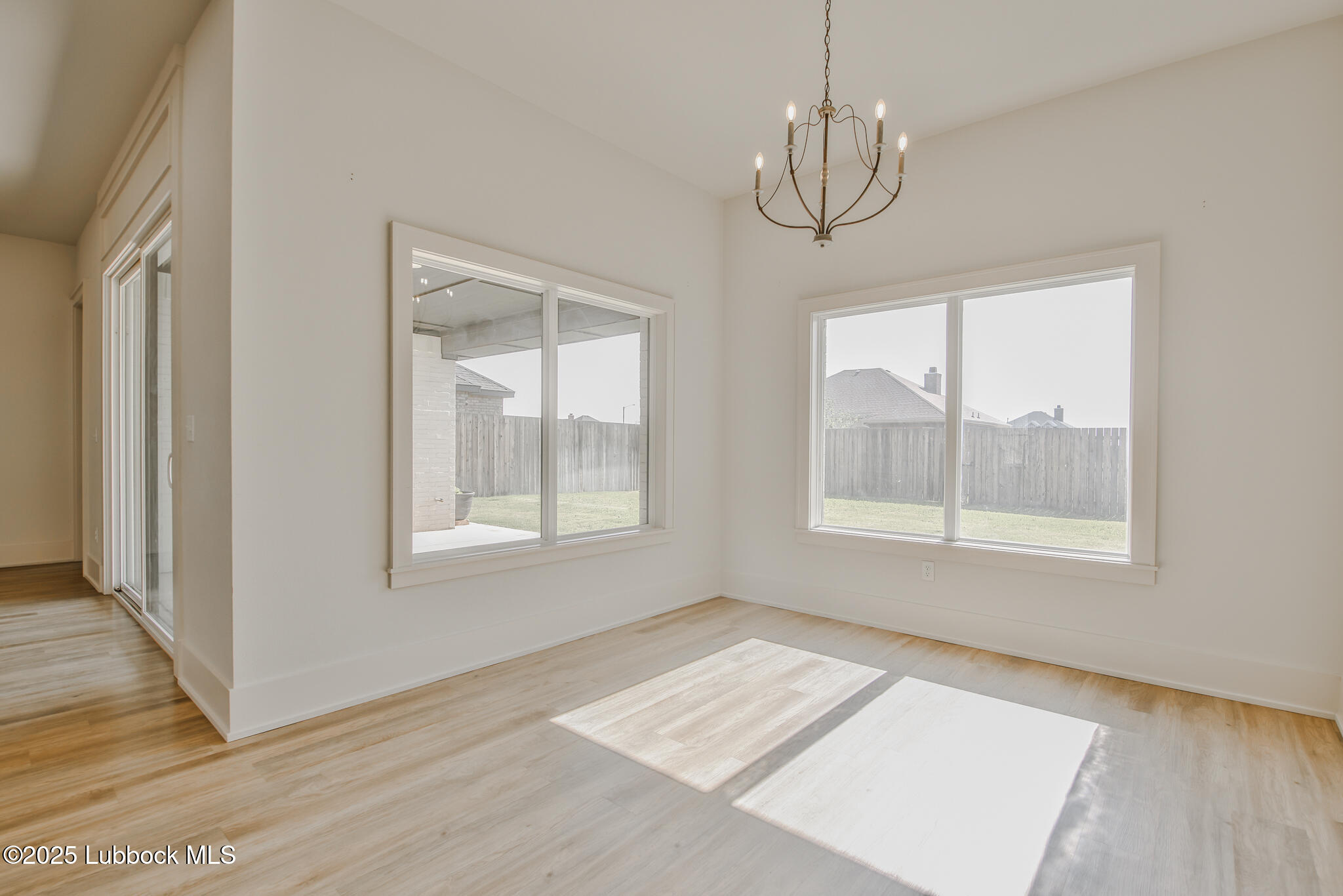 518 Avenue U Property Photo 10