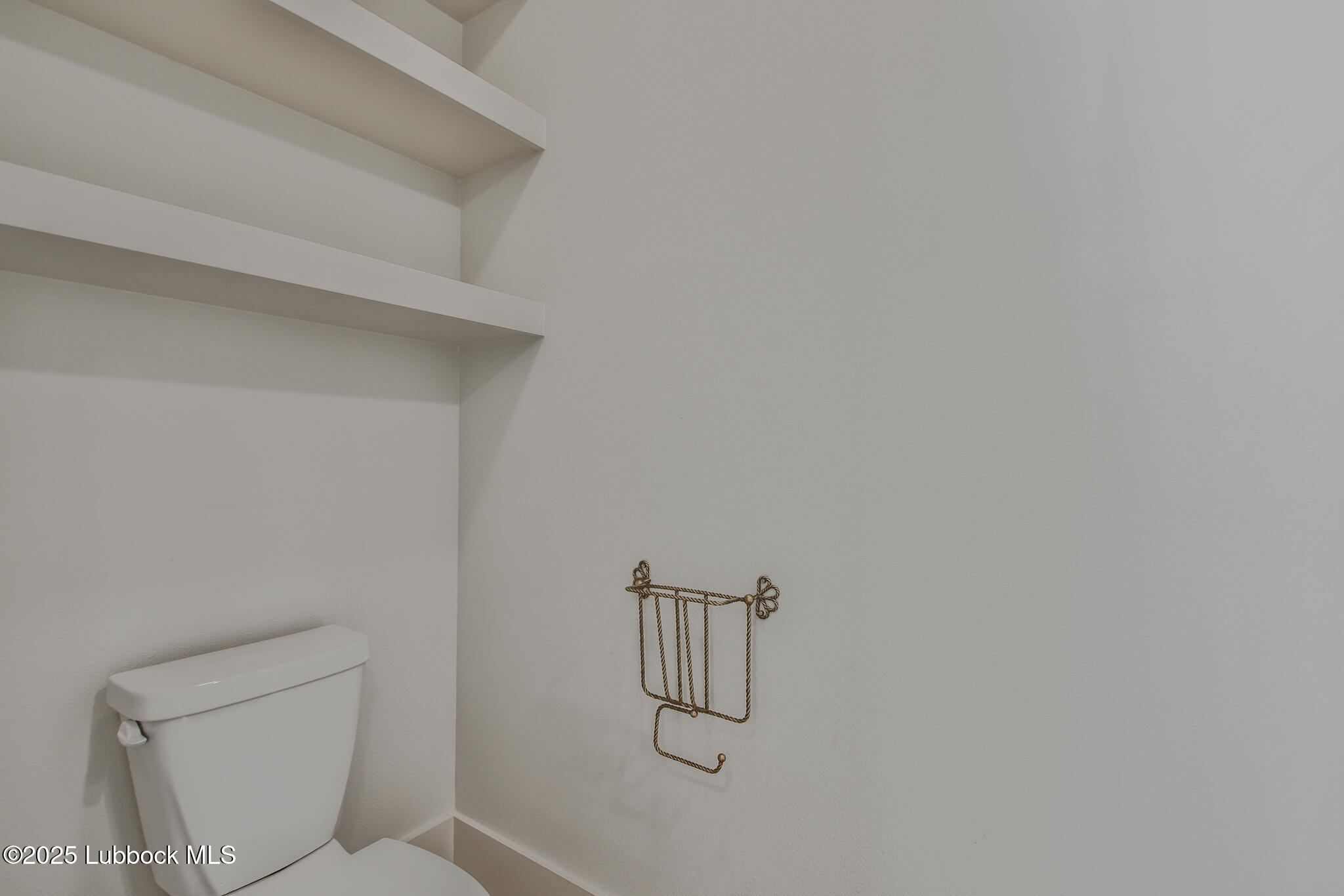 518 Avenue U Property Photo 23