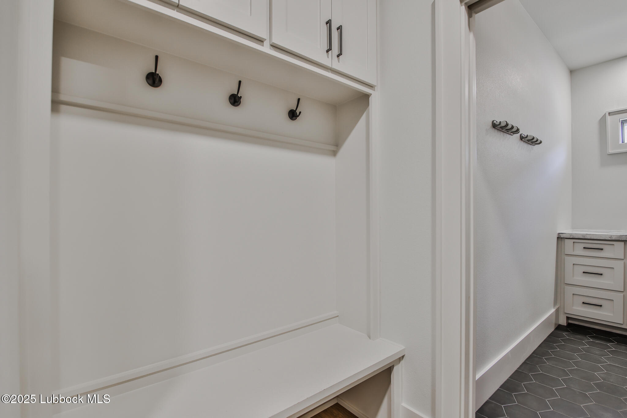 518 Avenue U Property Photo 25