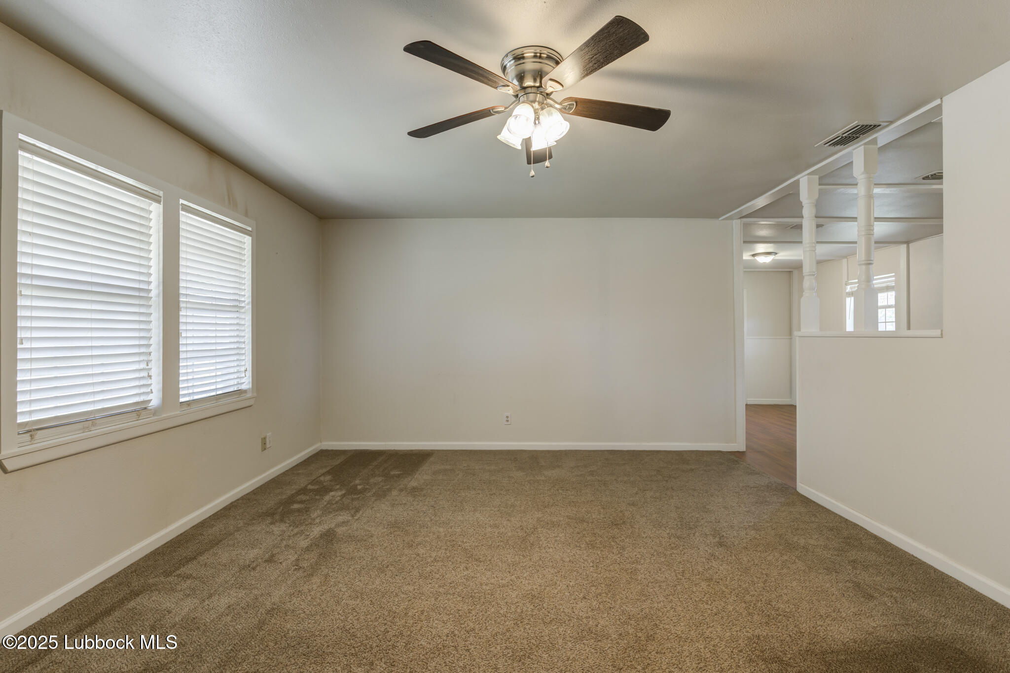 712 Hickory Street Property Photo 5