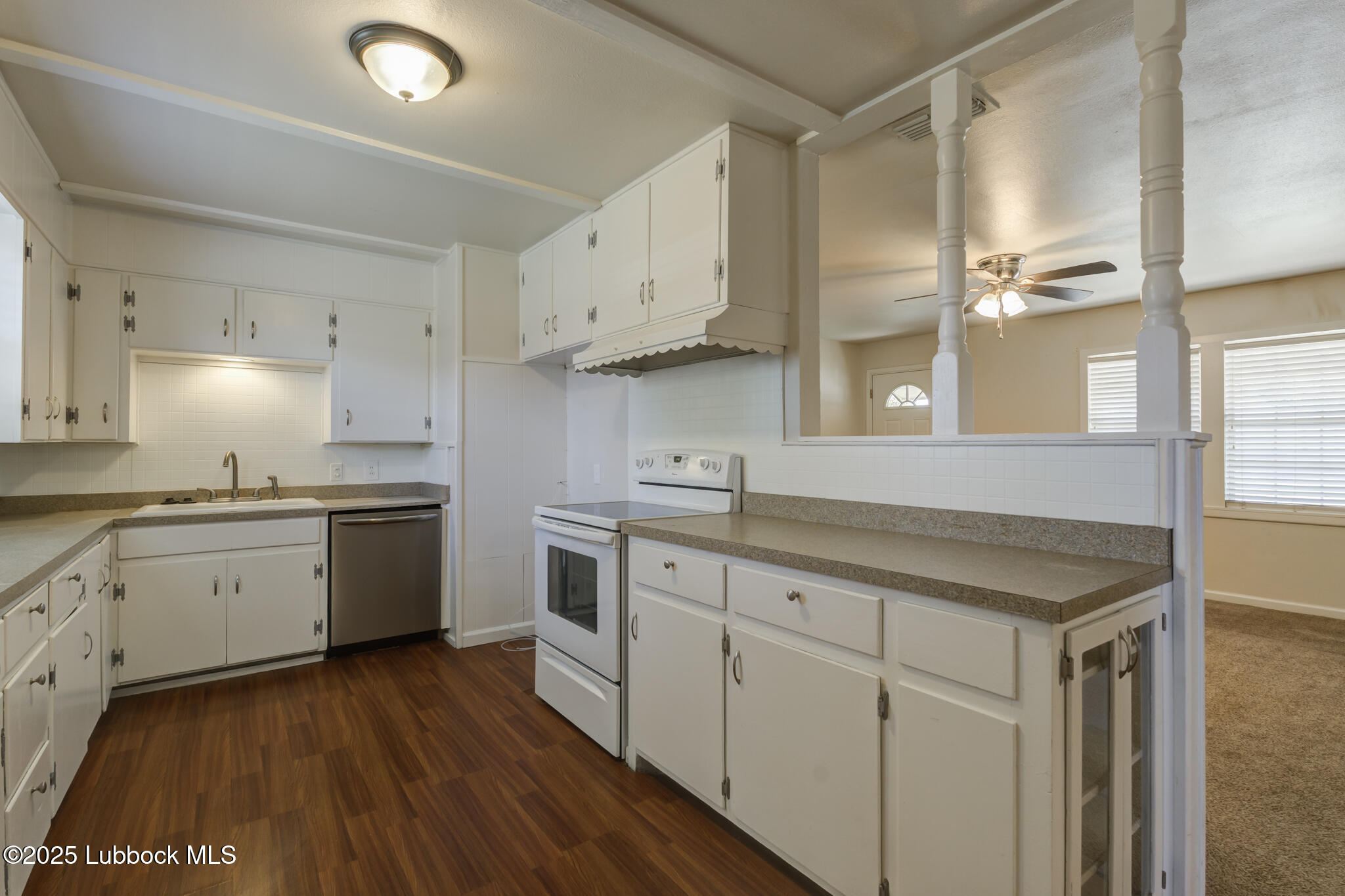 712 Hickory Street Property Photo 14