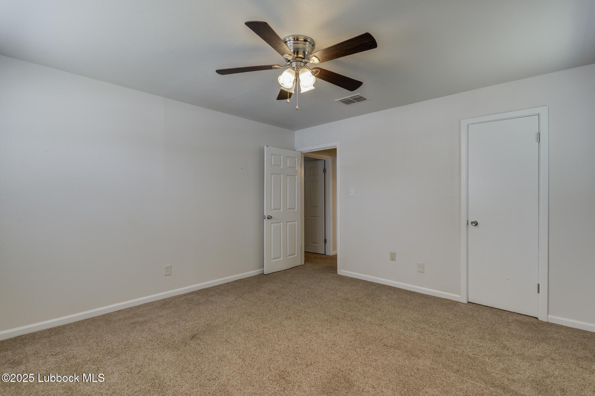 712 Hickory Street Property Photo 31