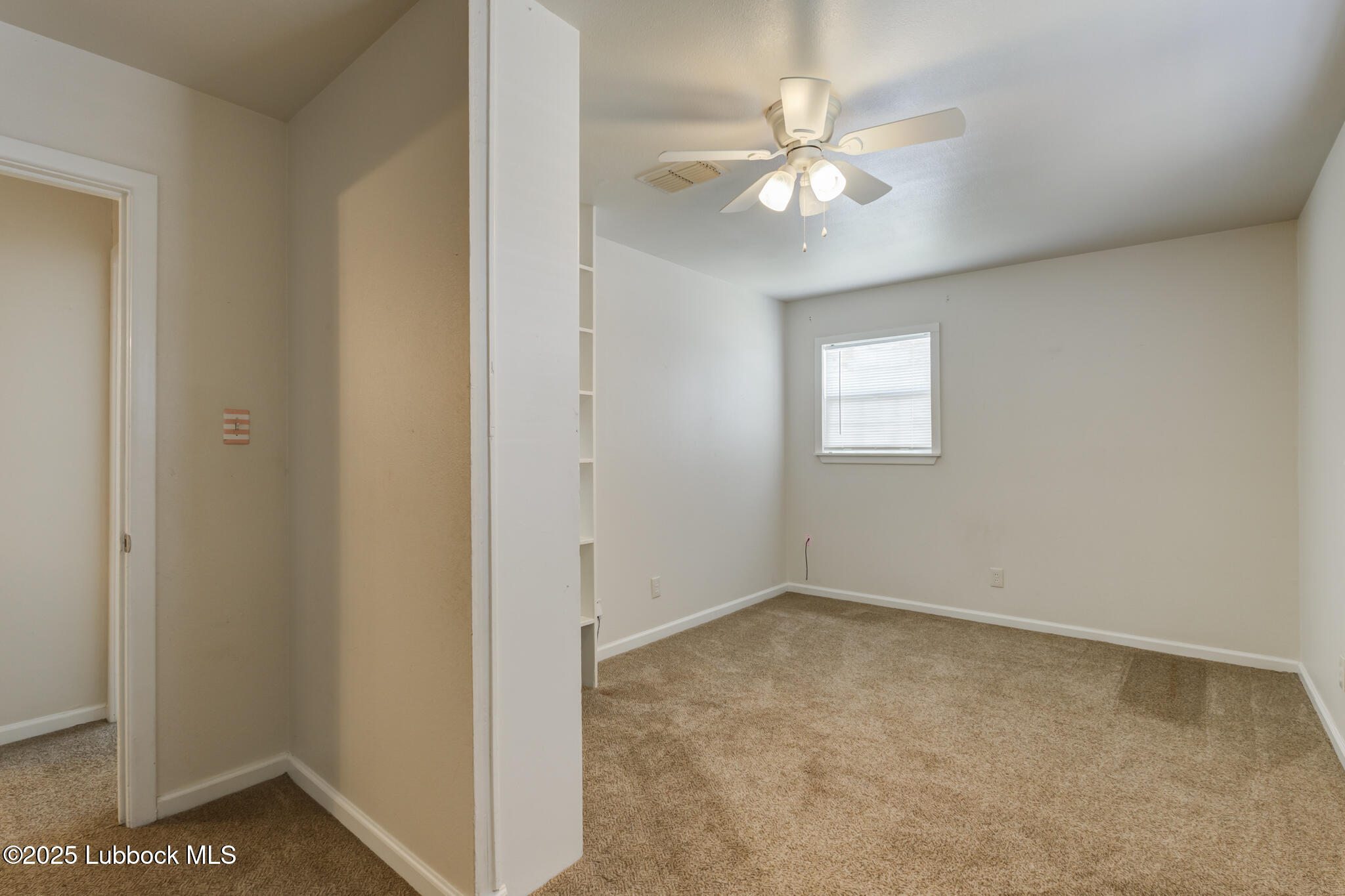 712 Hickory Street Property Photo 32