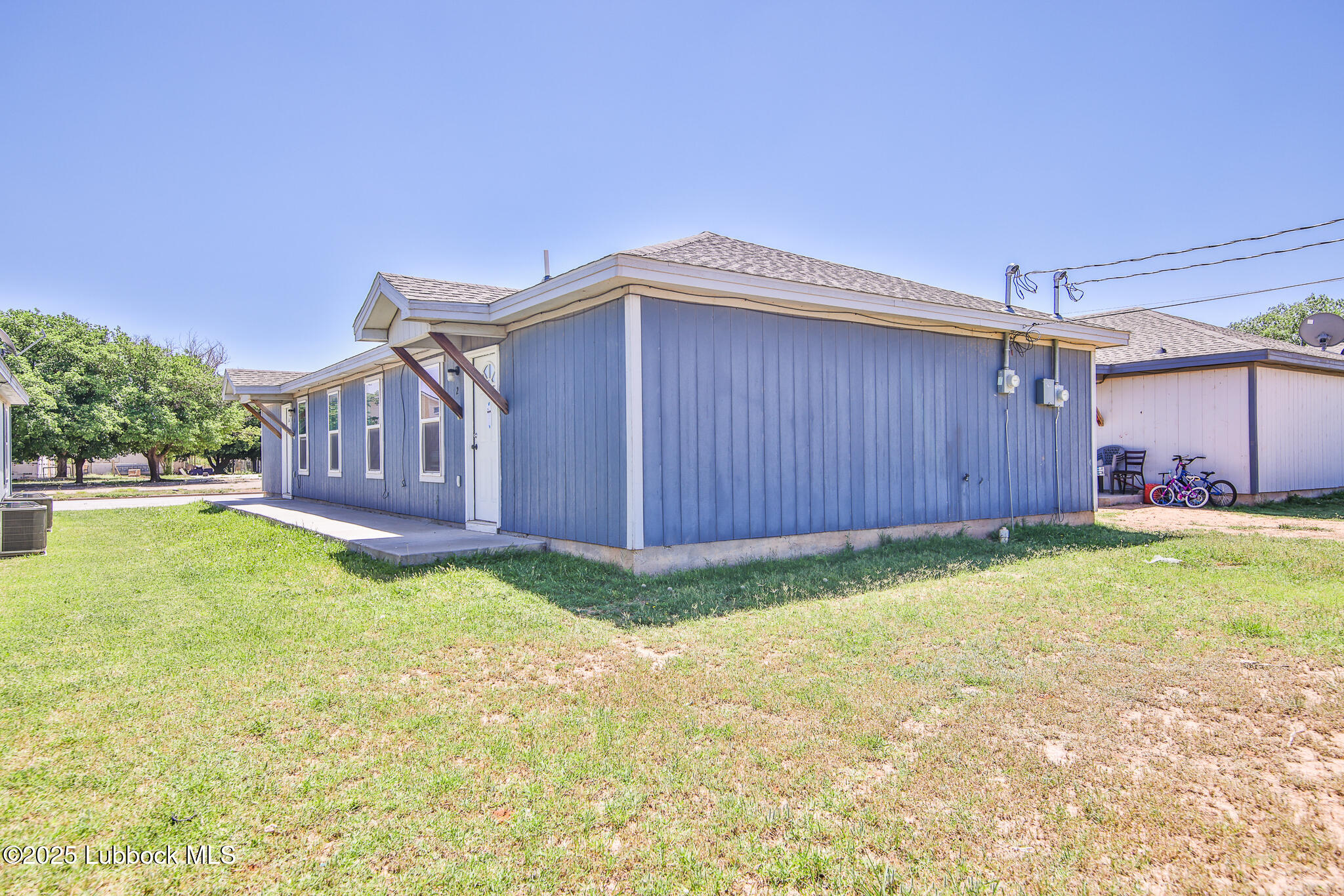 6520 Temple Avenue Property Photo 1