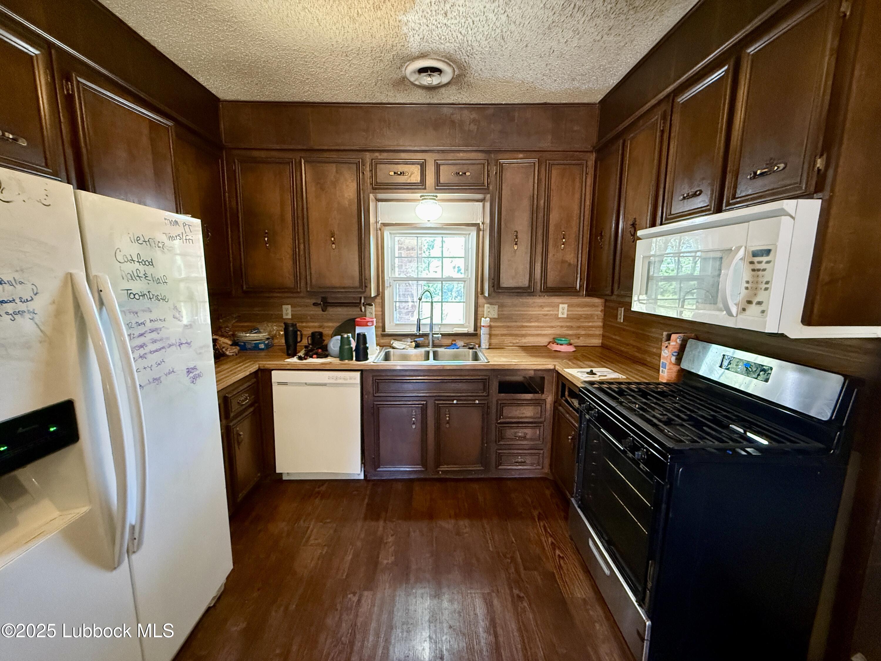 8014 County Rd 5840 Property Photo 25