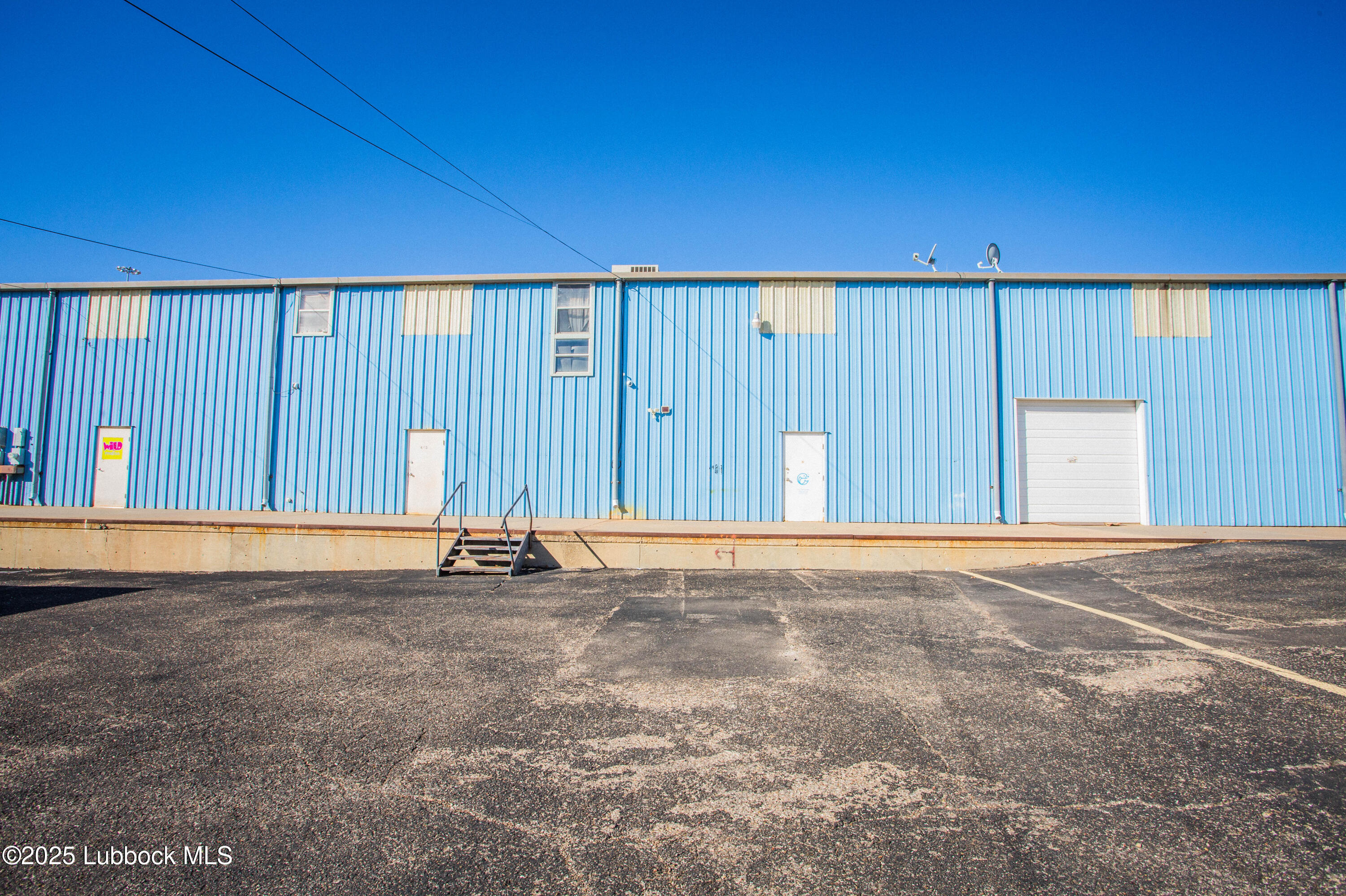 4713 W Loop 289 Acc Road Property Photo 18