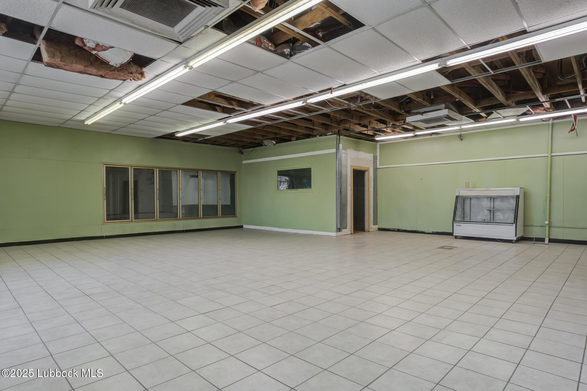 313 N Detroit Avenue Property Photo 14