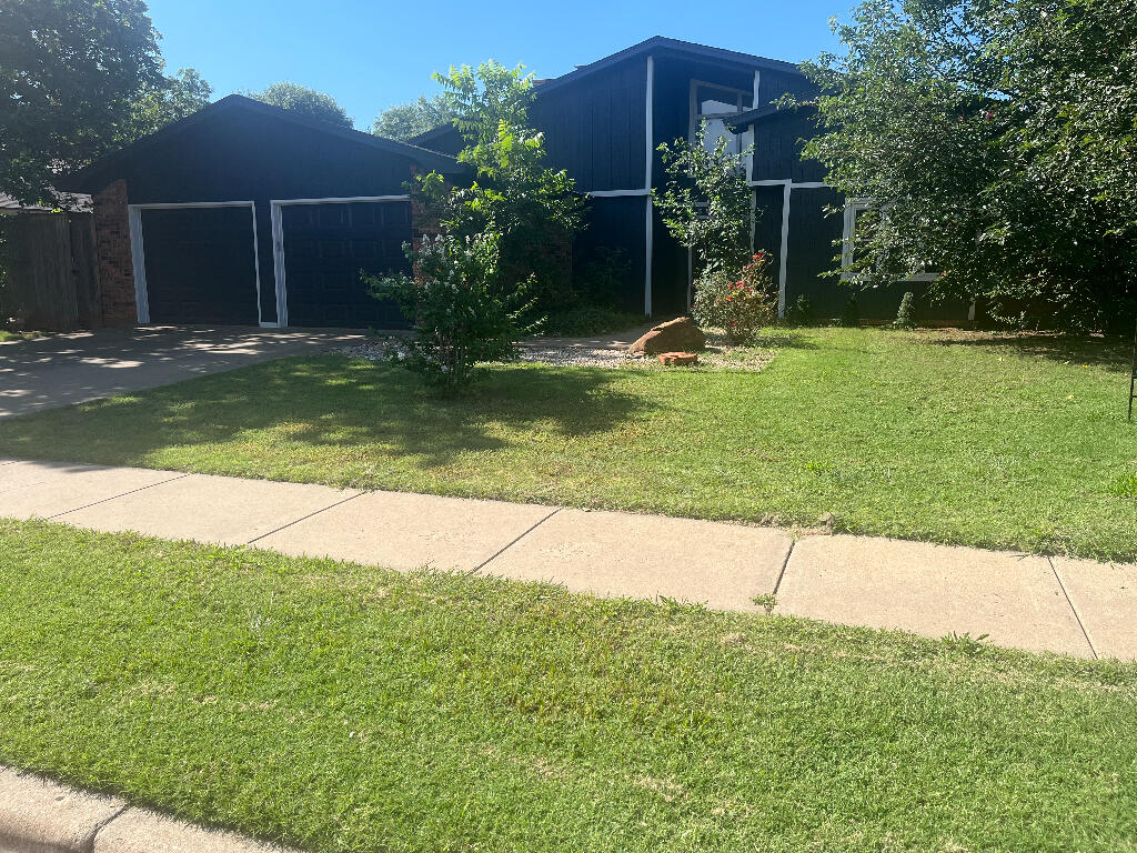 3213 75th Street Property Photo 1