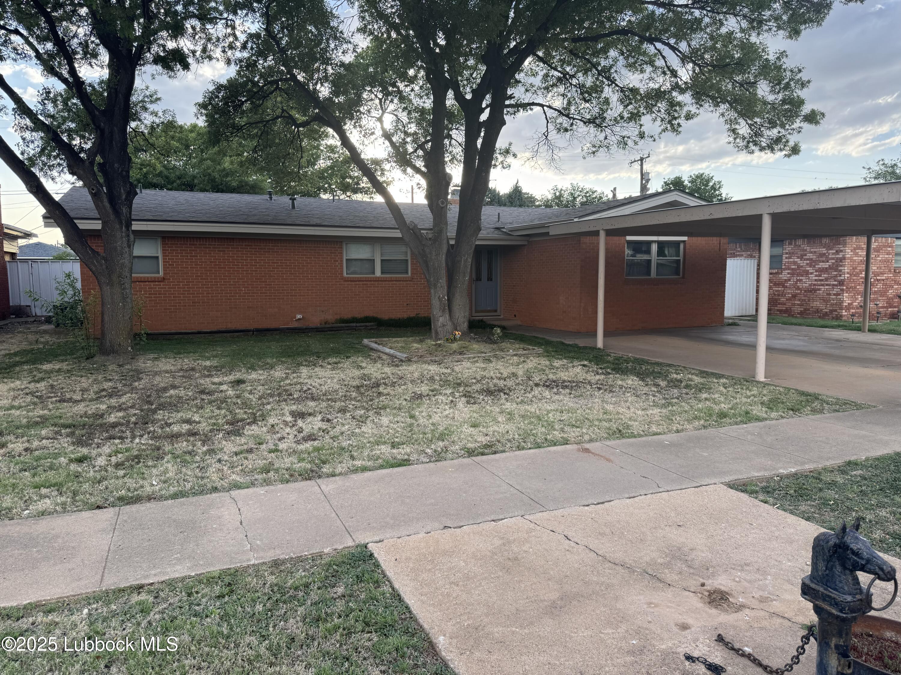 1807 E 7th Property Photo 1
