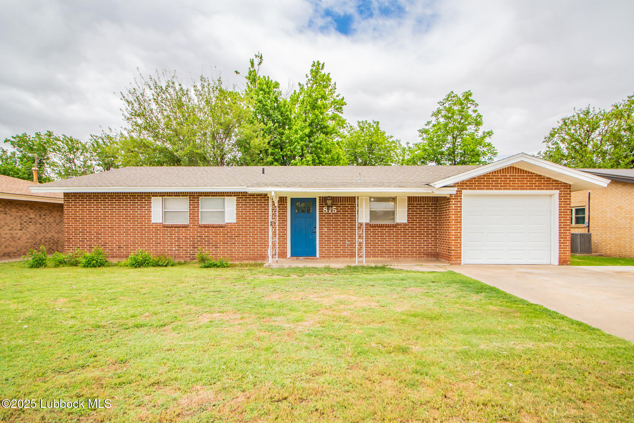 815 Cedar Street Property Photo 1