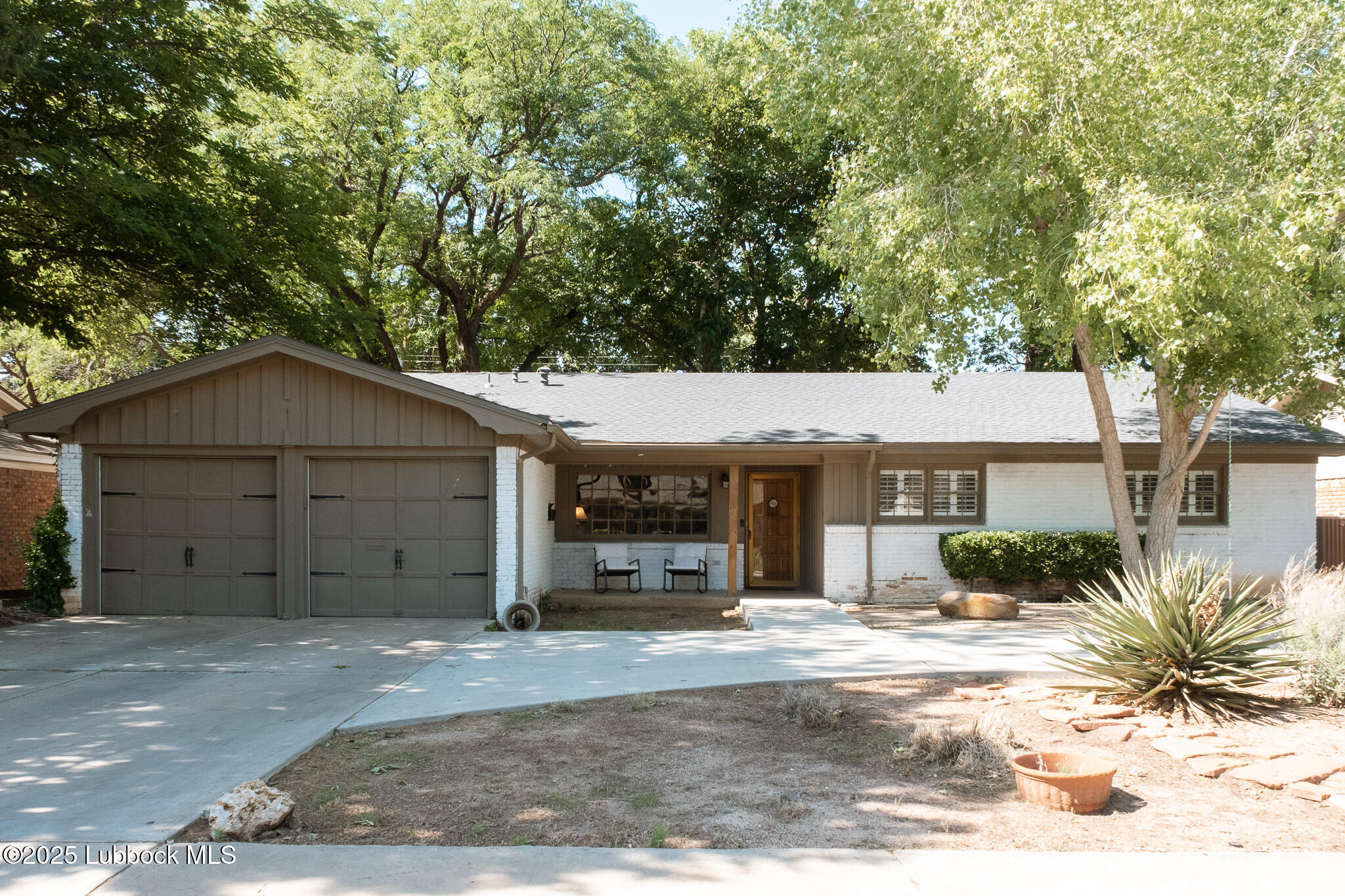 3804 62nd Drive Property Photo 1