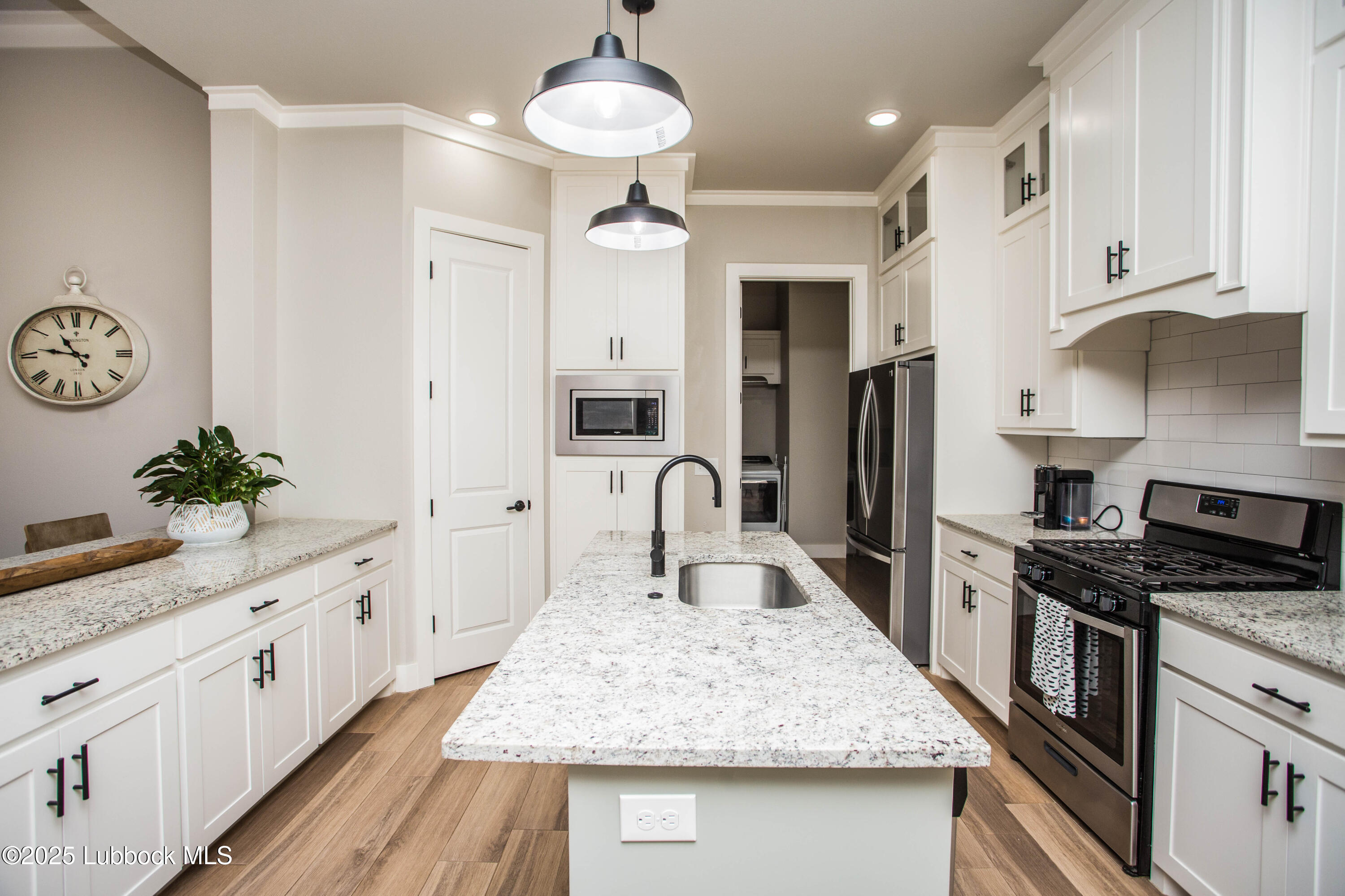 1308 Dover Lane Property Photo 17