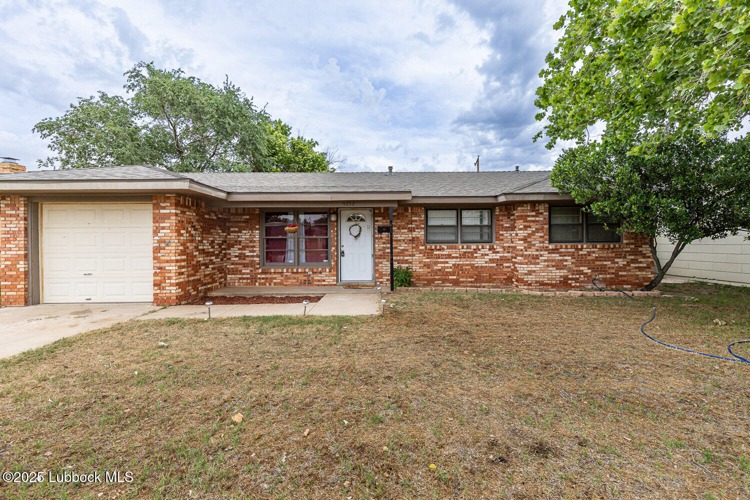 5232 40th Street Property Photo 1