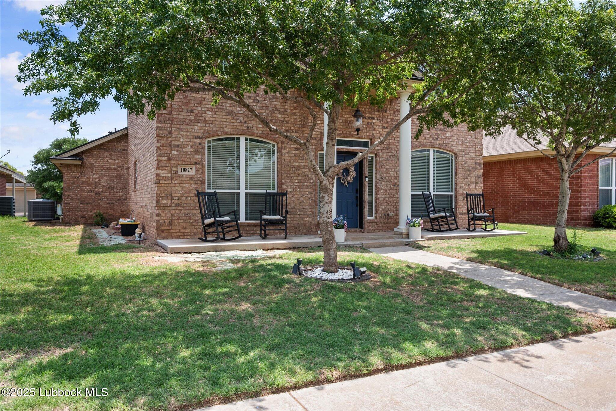 10827 Detroit Avenue Property Photo 2
