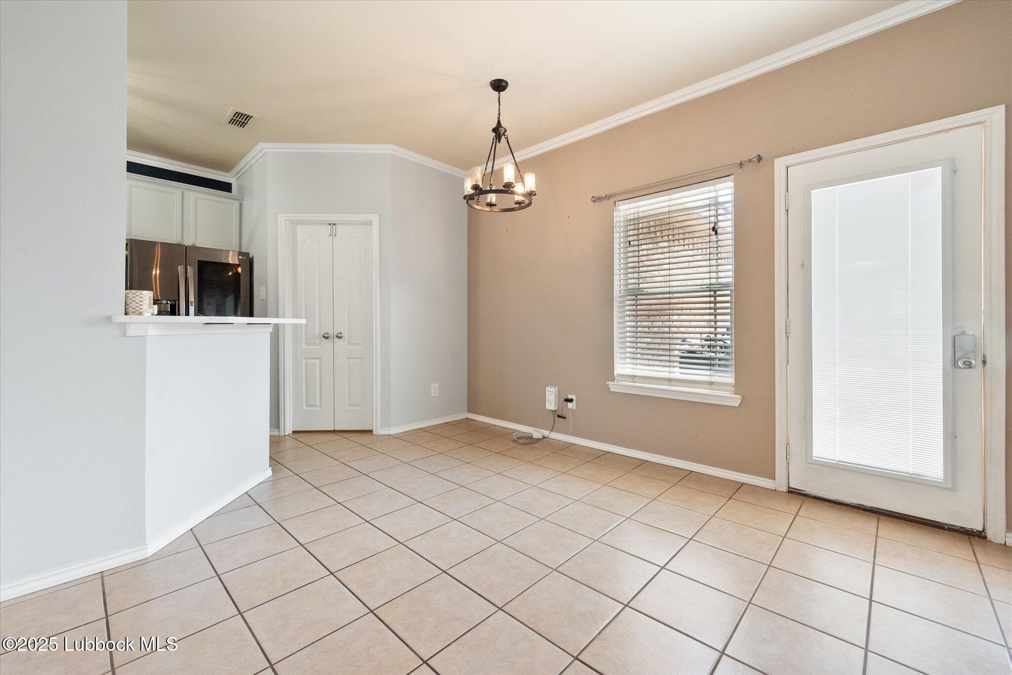 10827 Detroit Avenue Property Photo 9