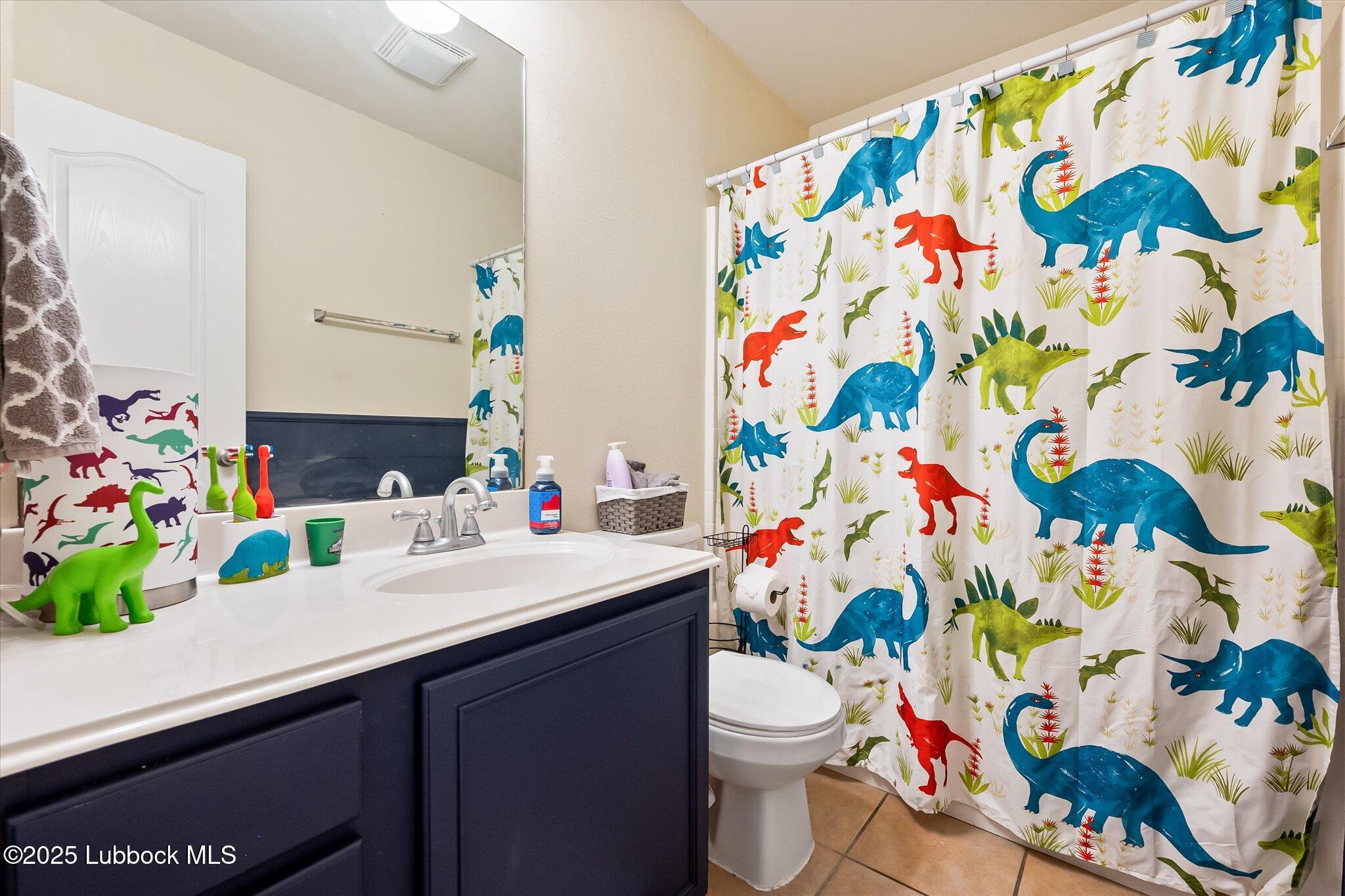 10827 Detroit Avenue Property Photo 24