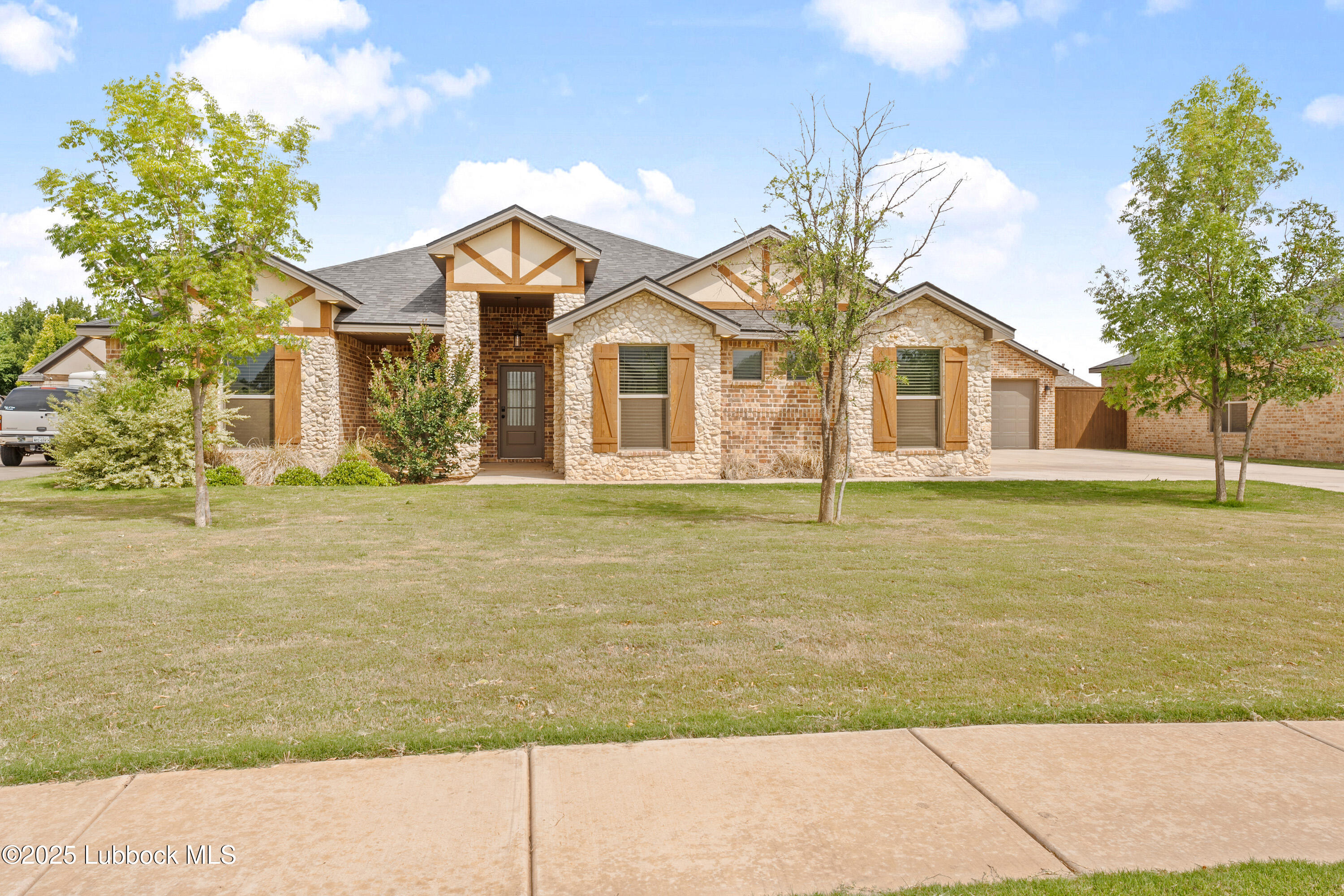 6104 87th Street Property Photo 1
