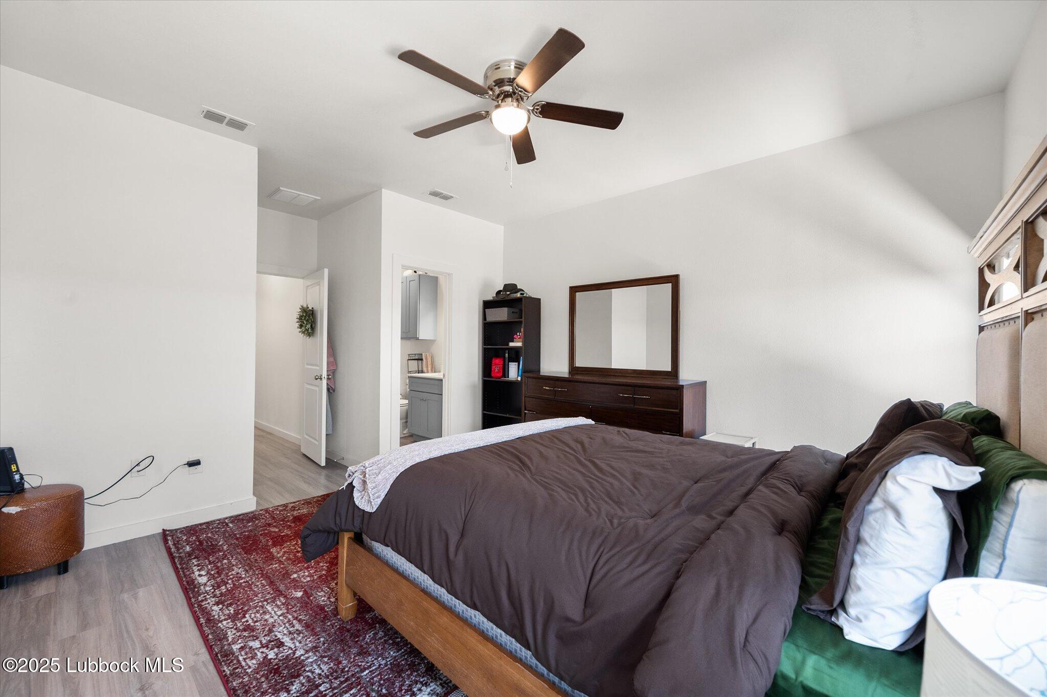 1203 N Evanston Avenue Property Photo 15