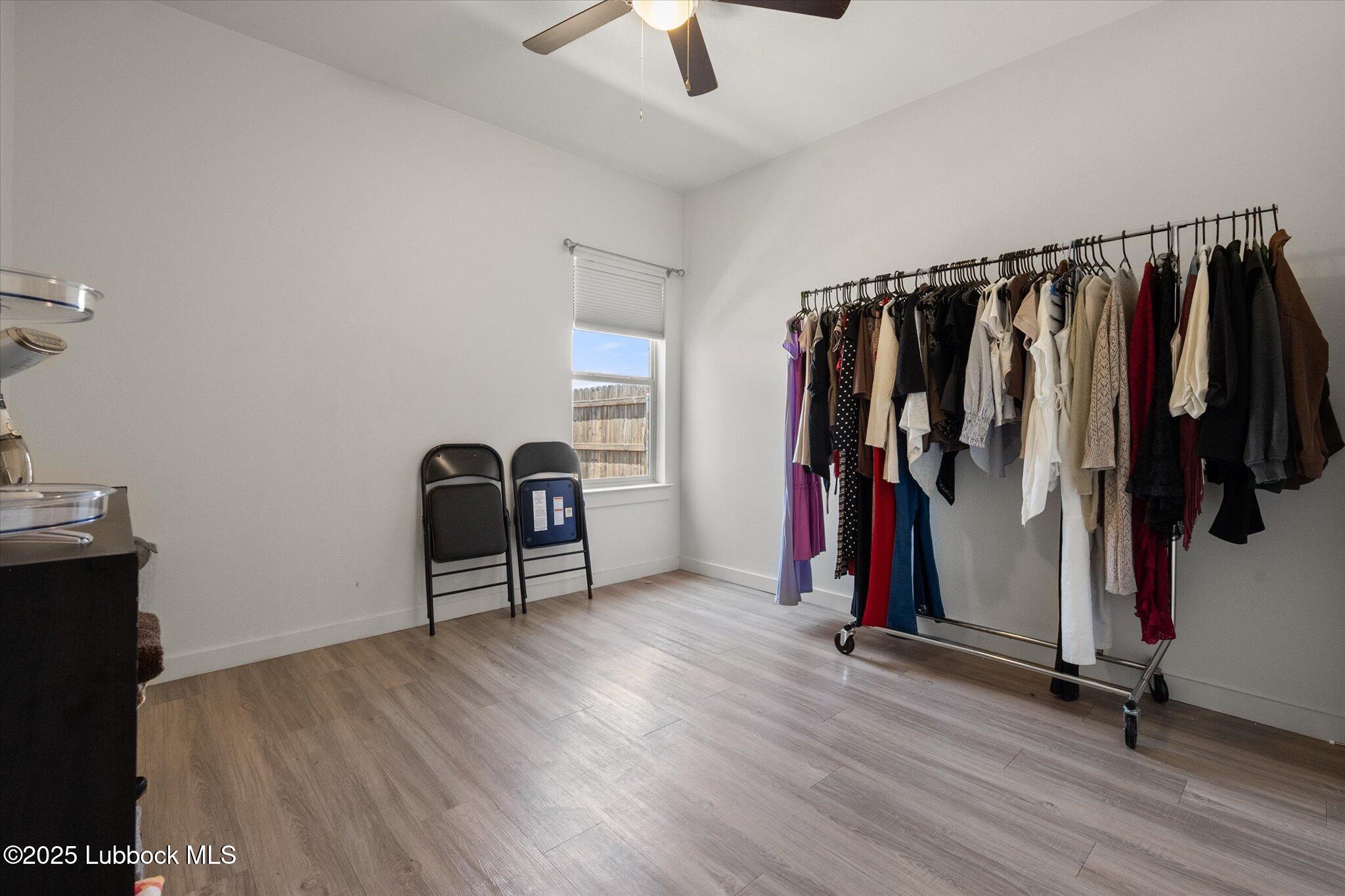 1203 N Evanston Avenue Property Photo 20