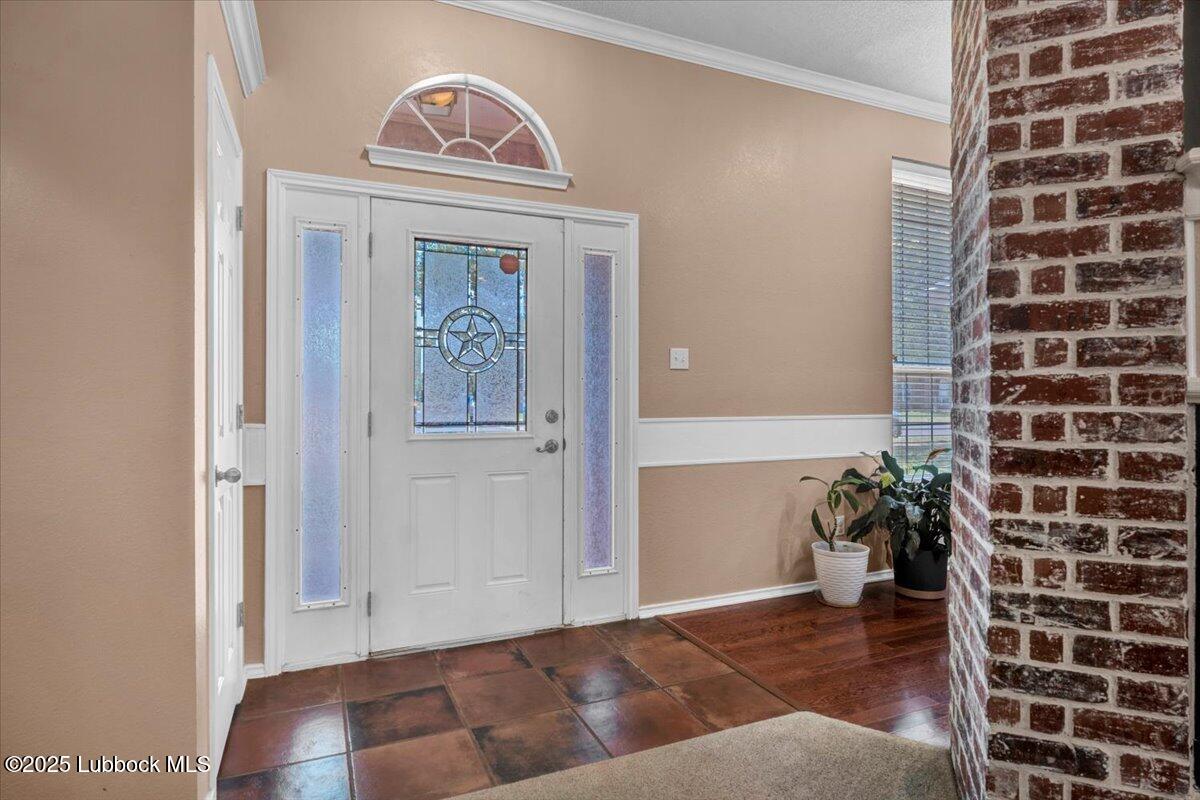 5004 102nd Street Property Photo 5